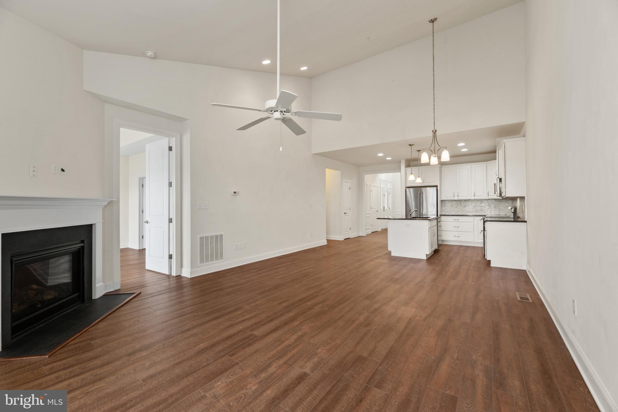 BAY BRIDGE COVE - Residential