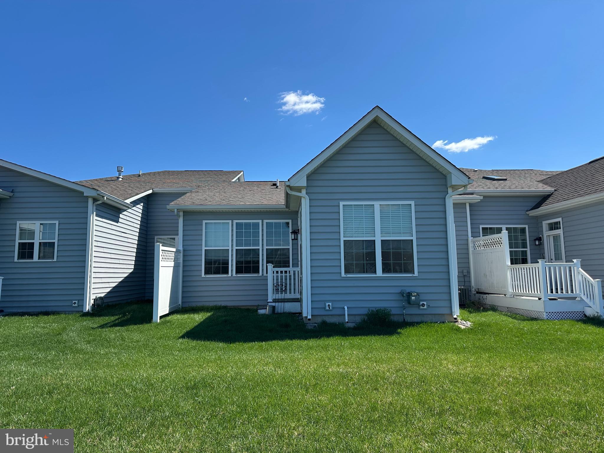 845 MOORINGS CIRCLE 138