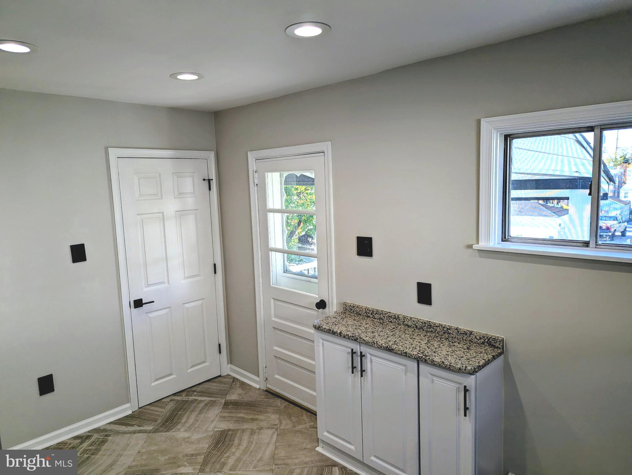 LINWOOD - Residential