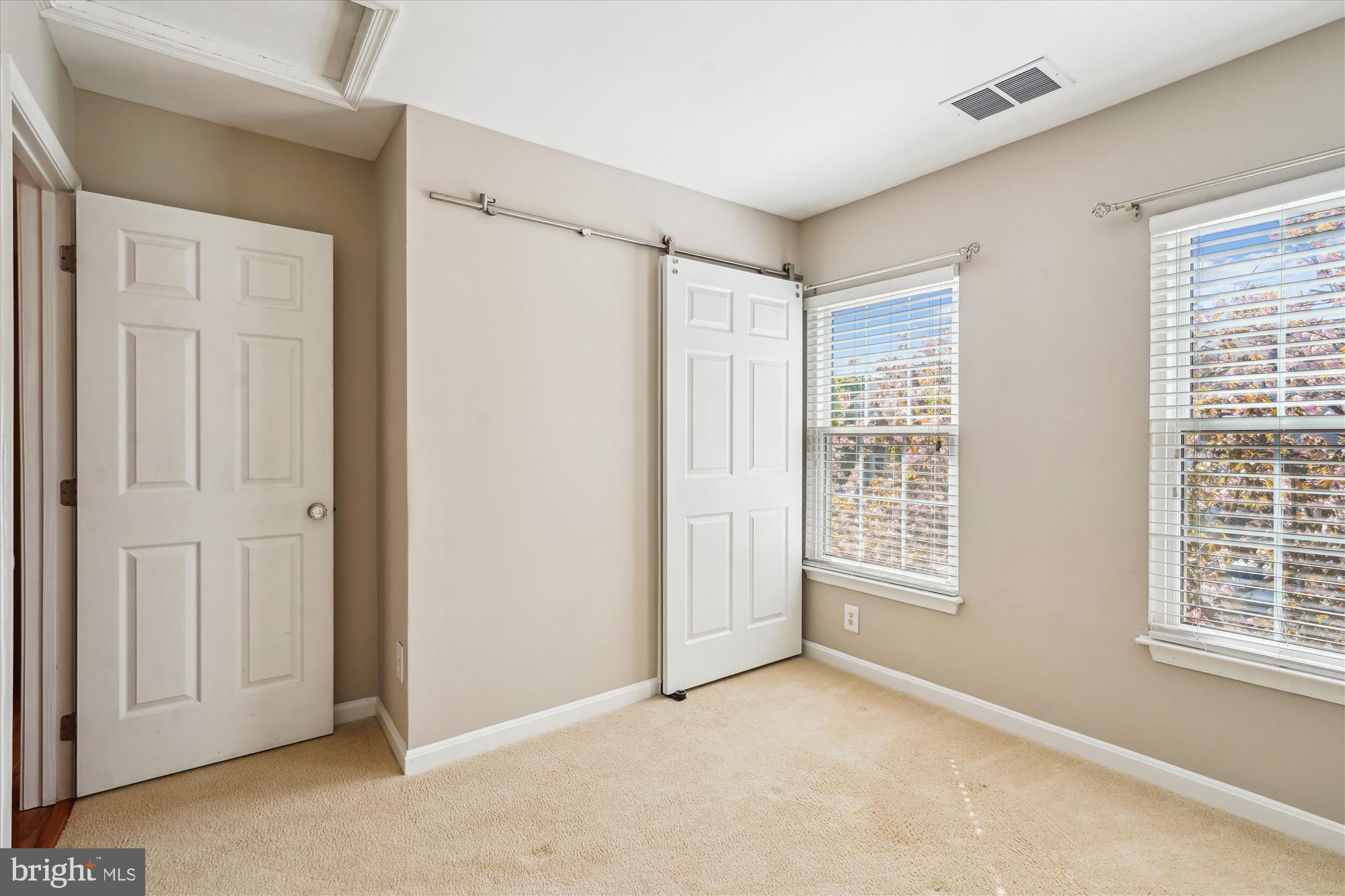 COMPTON VILLAGE - Residential