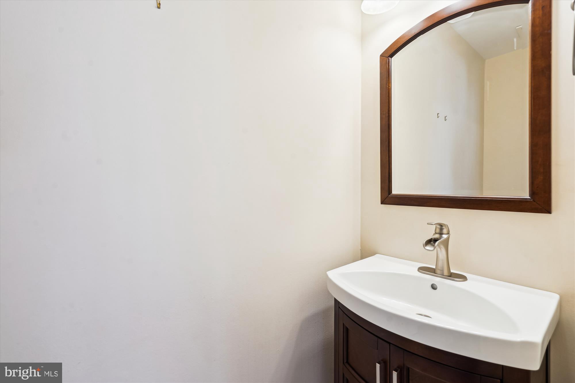 COMPTON VILLAGE - Residential