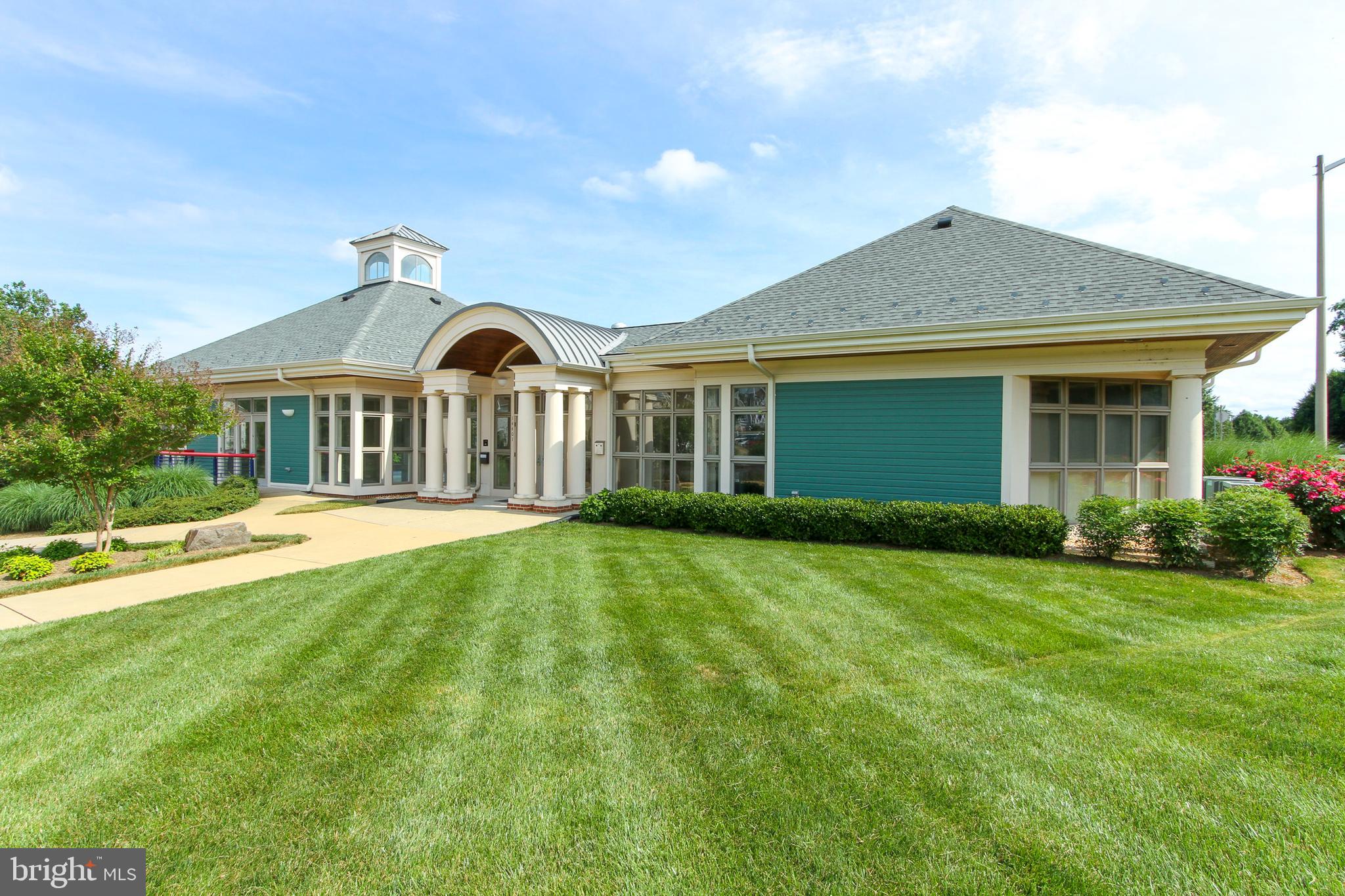 COMPTON VILLAGE - Residential