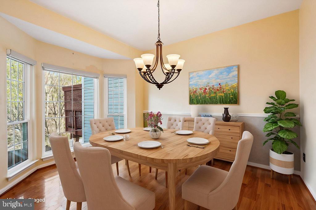 COMPTON VILLAGE - Residential