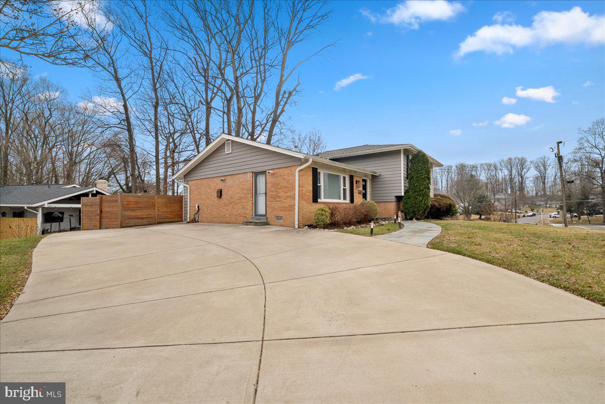 KEENE MILL MANOR - Residential Lease