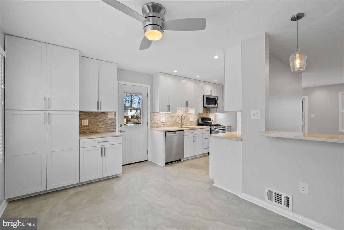 KEENE MILL MANOR - Residential Lease