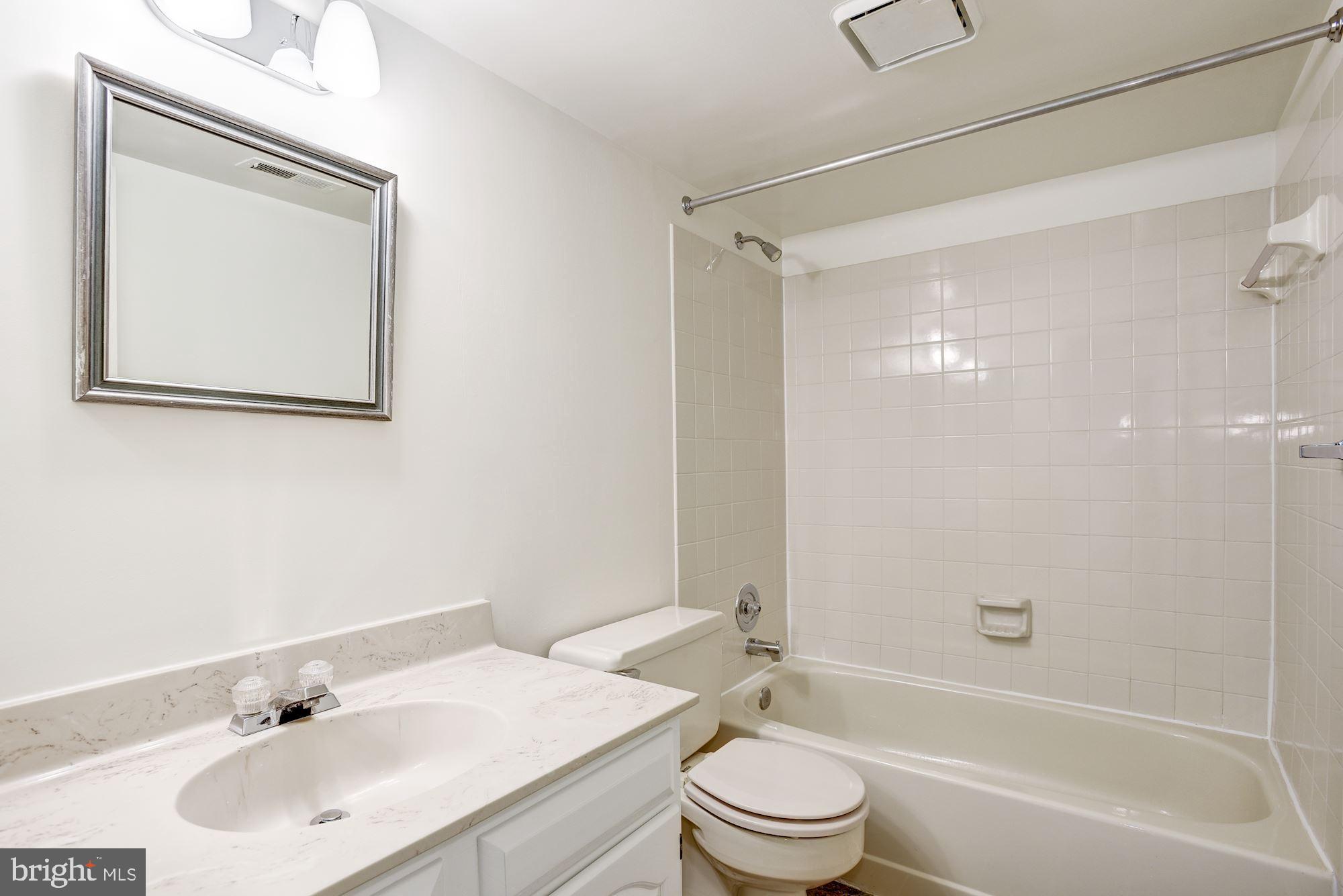 LANGLEY OAKS - Residential