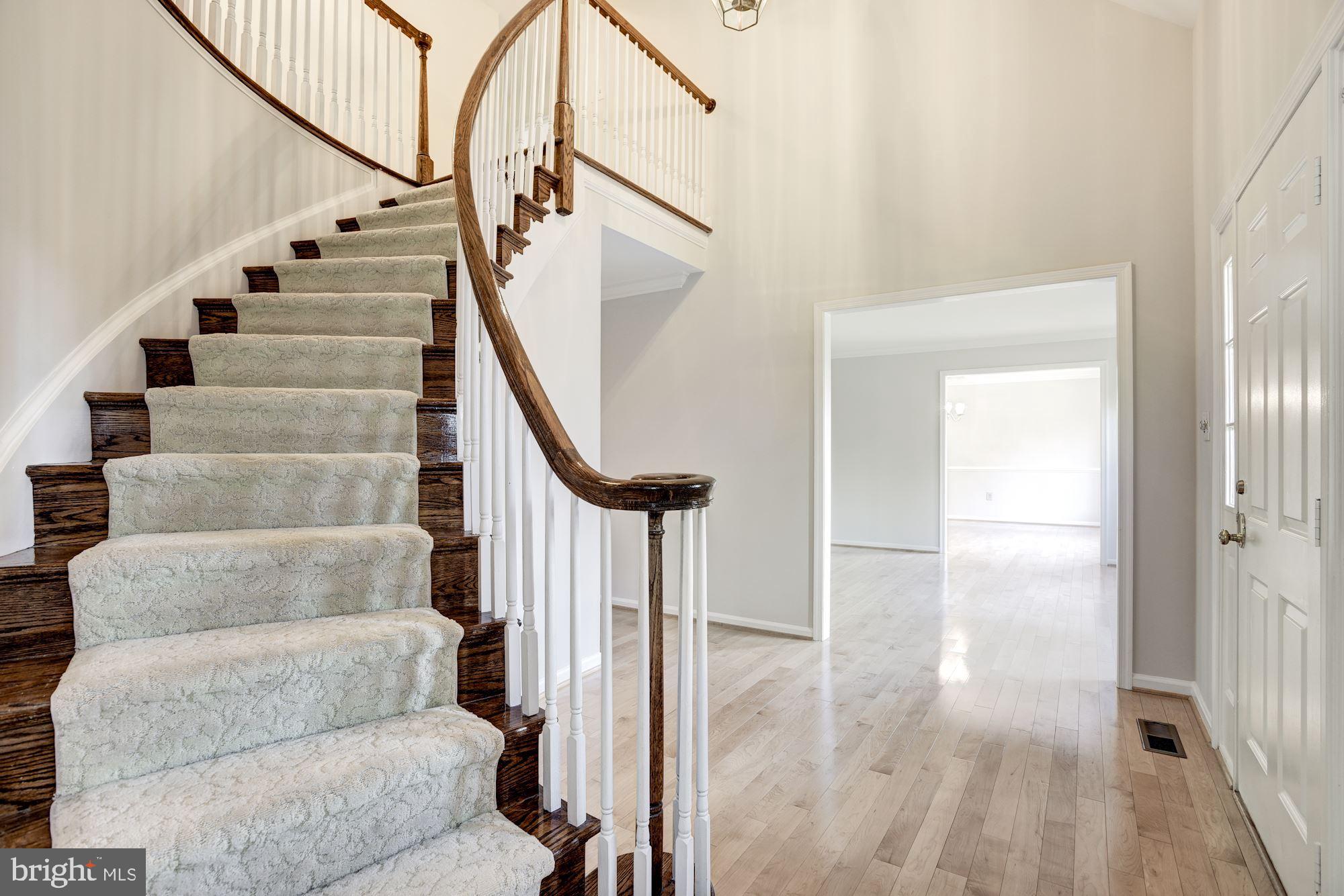 LANGLEY OAKS - Residential