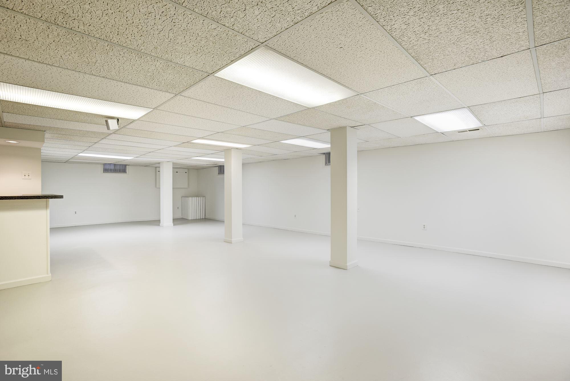 LANGLEY OAKS - Residential