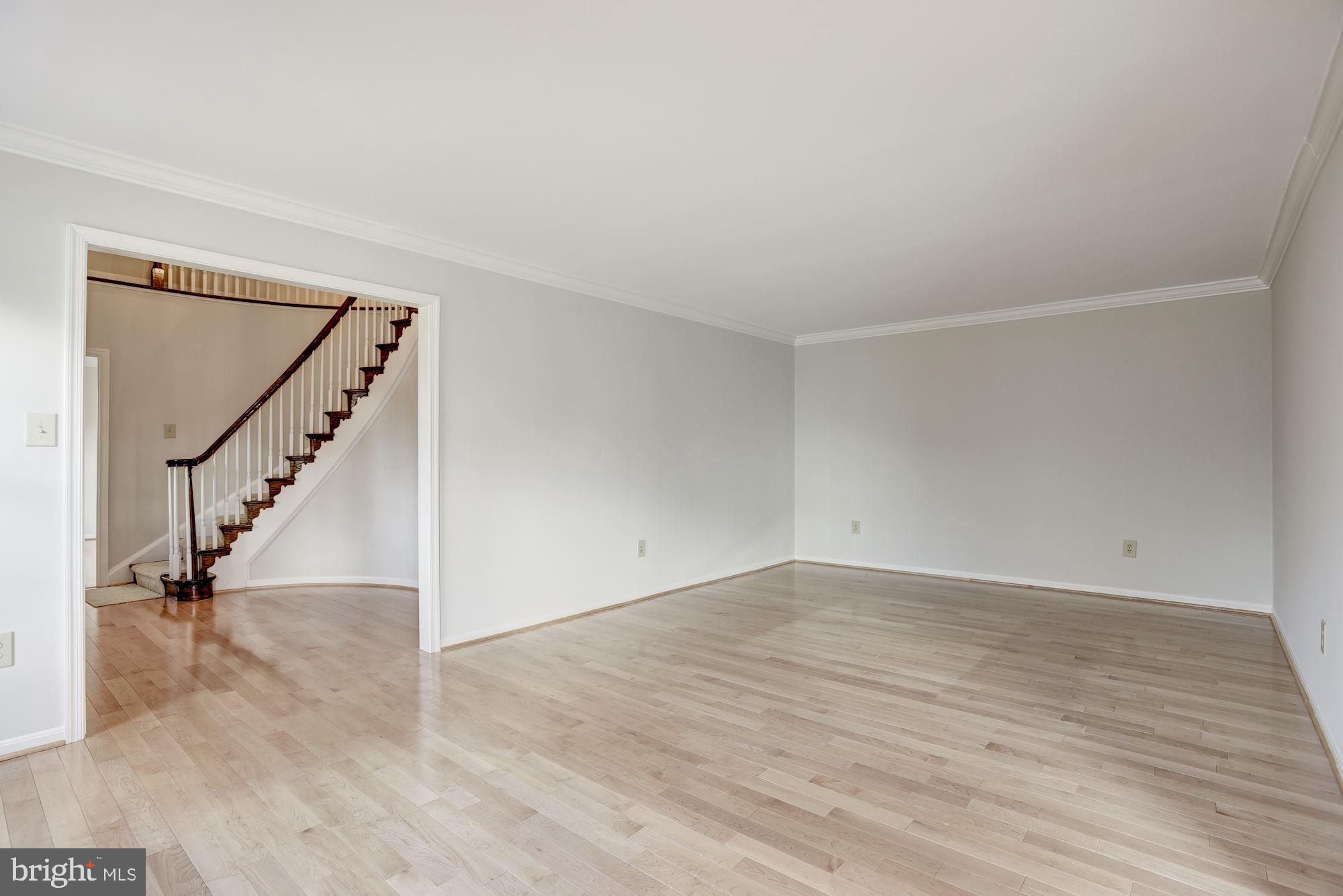 LANGLEY OAKS - Residential