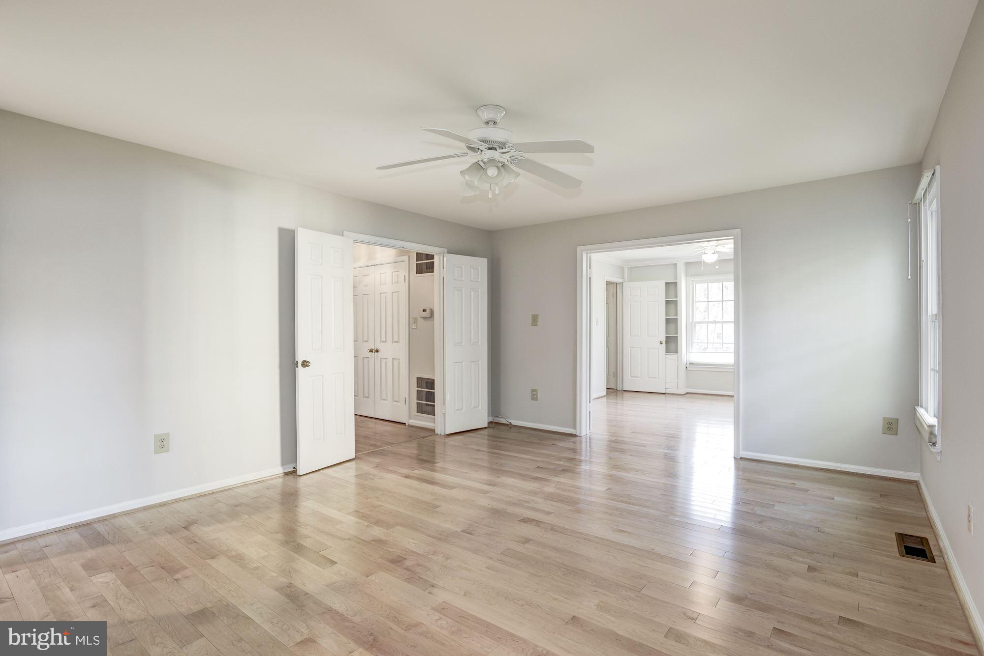 LANGLEY OAKS - Residential