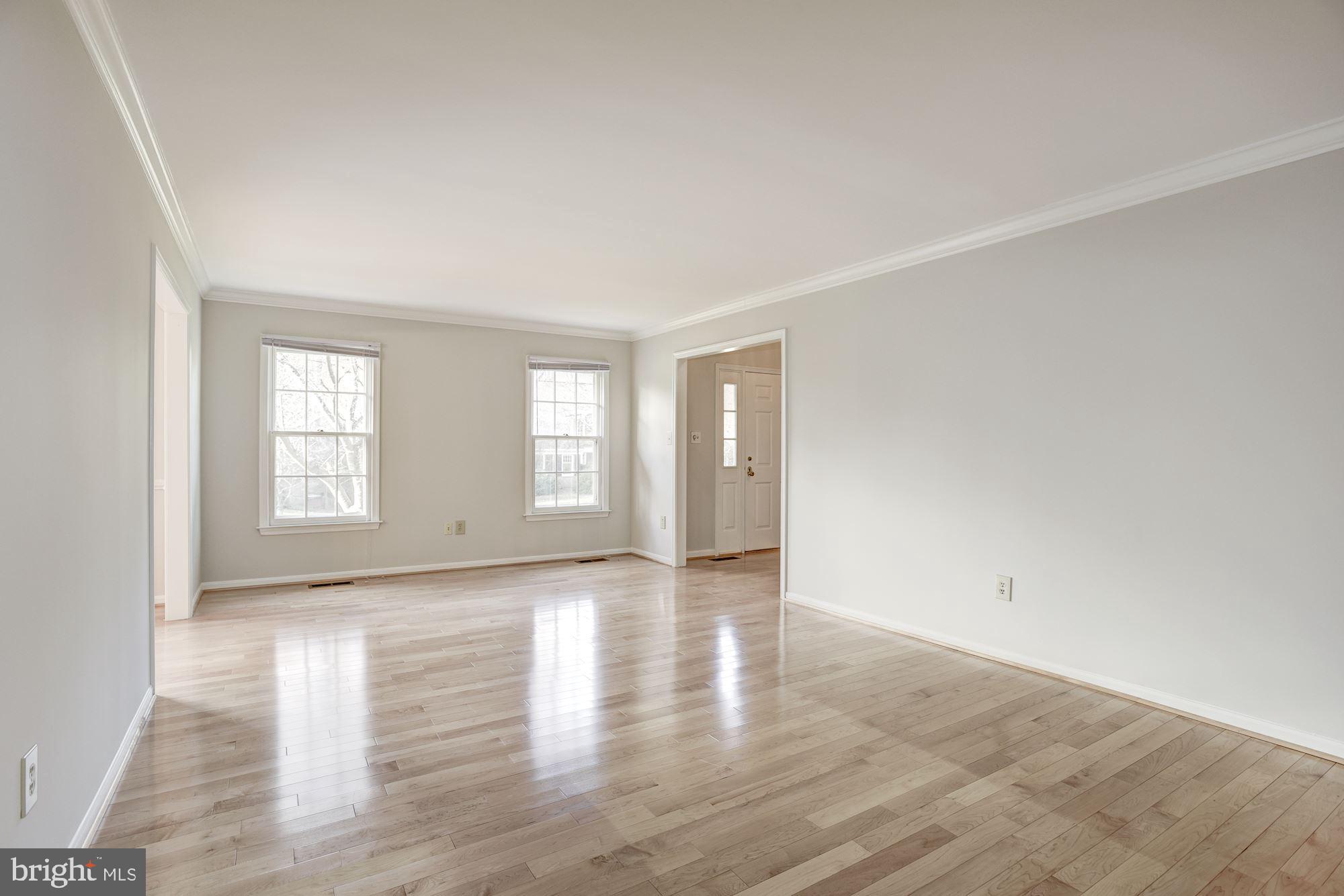 LANGLEY OAKS - Residential