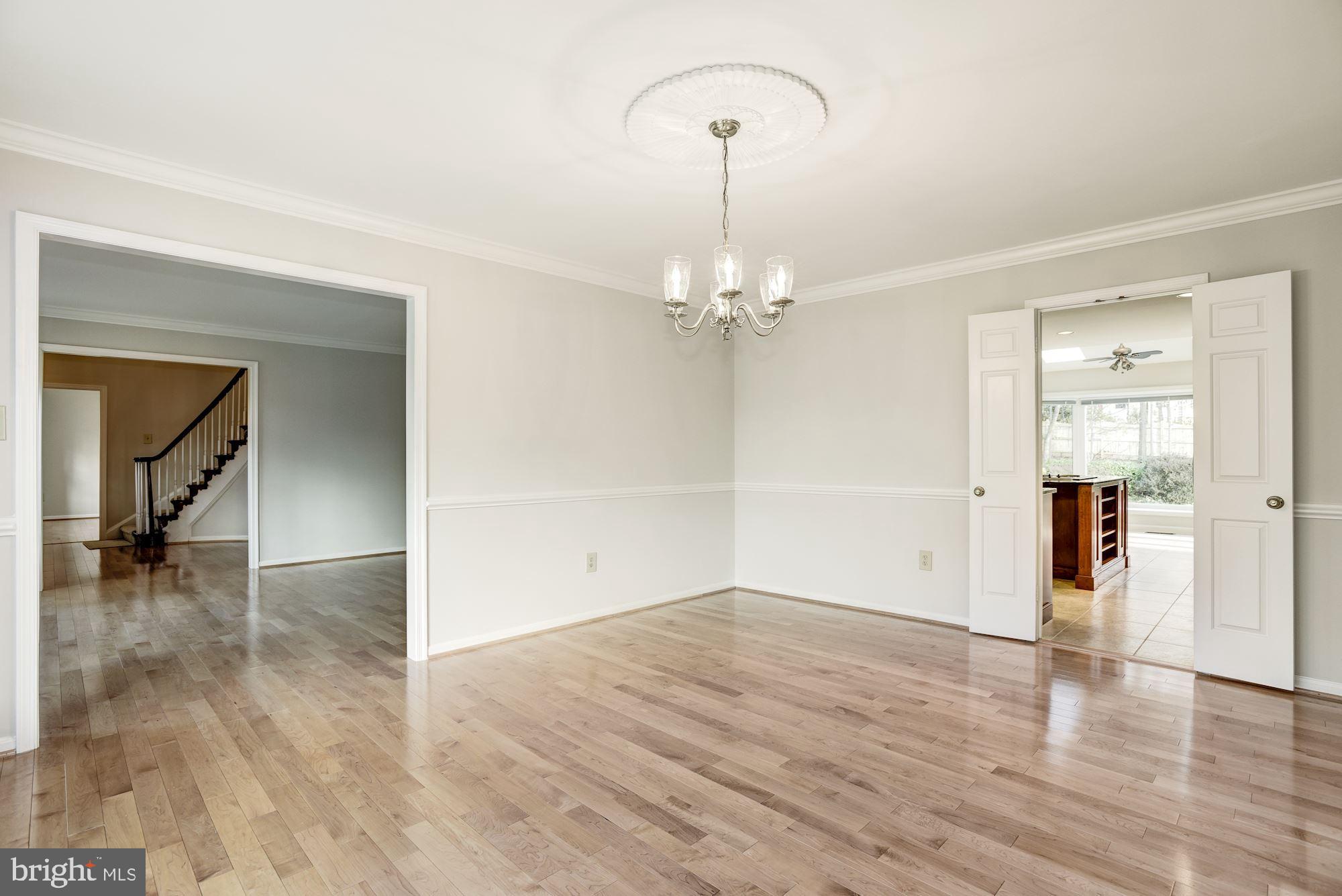 LANGLEY OAKS - Residential