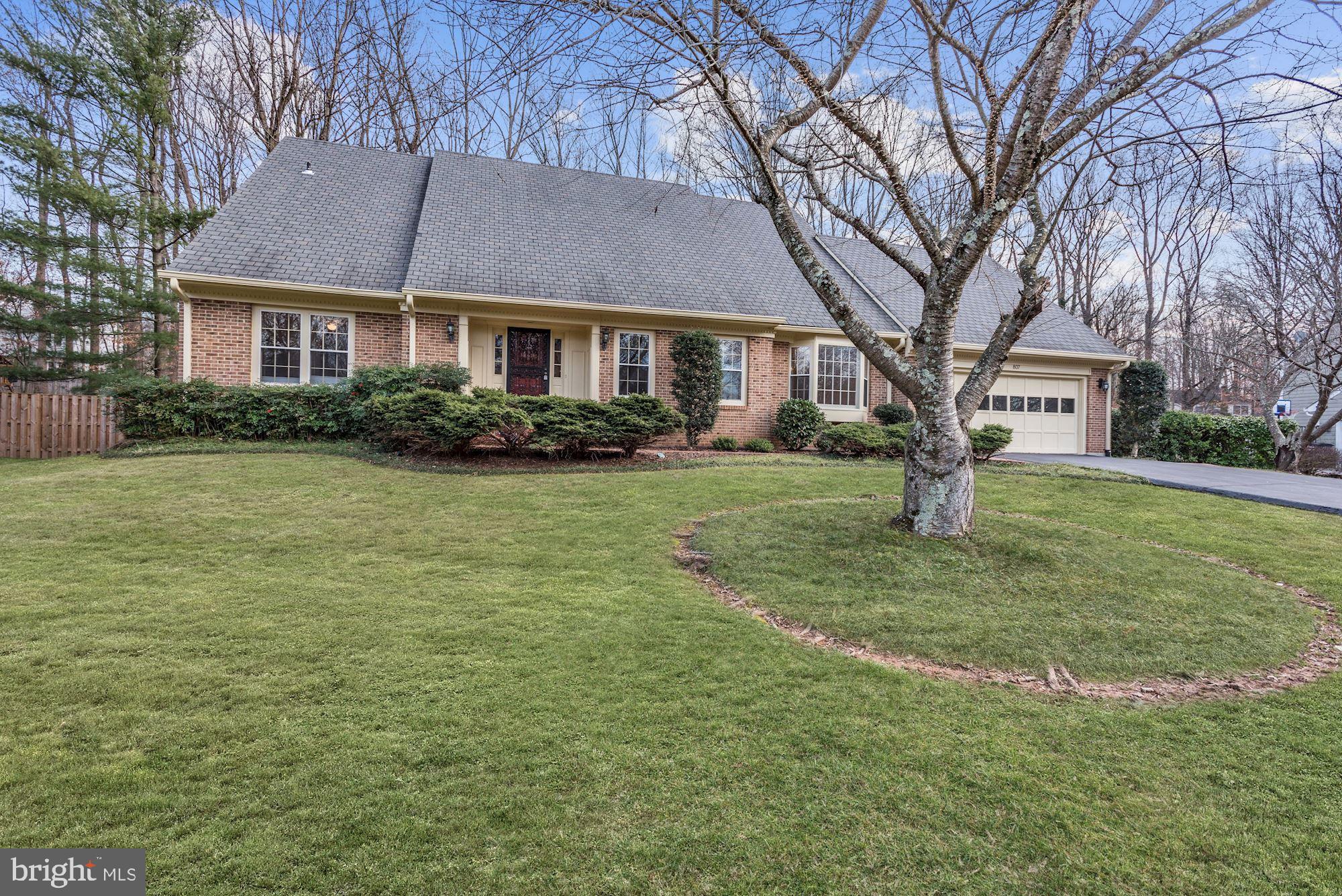 LANGLEY OAKS - Residential