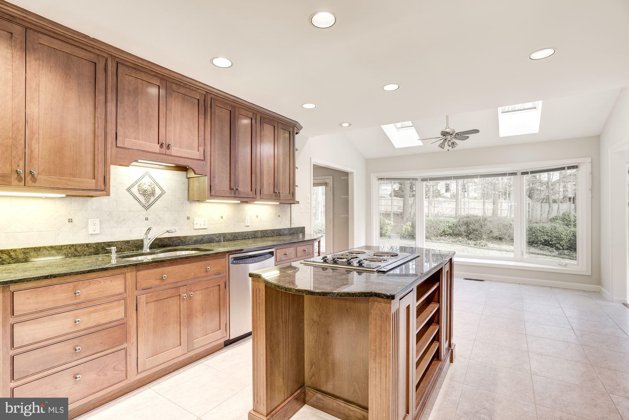 LANGLEY OAKS - Residential