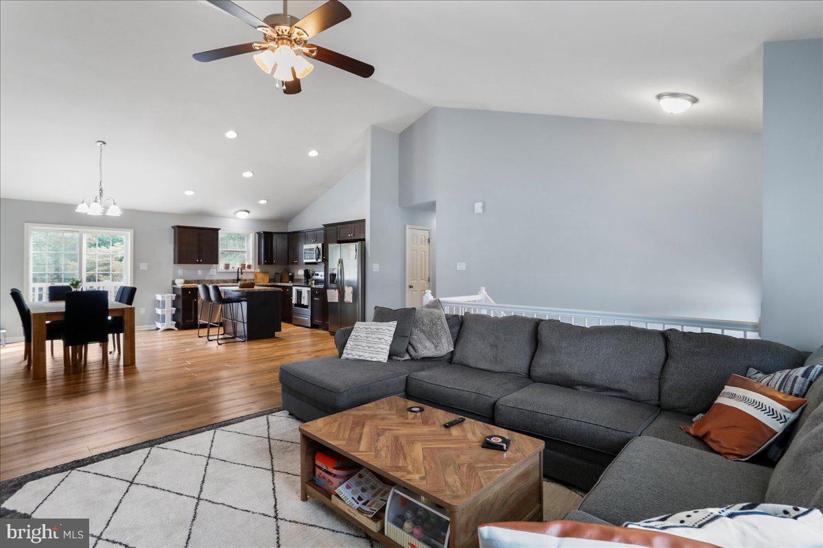 SHADOW RIDGE - Residential