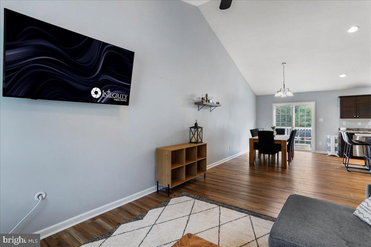 SHADOW RIDGE - Residential