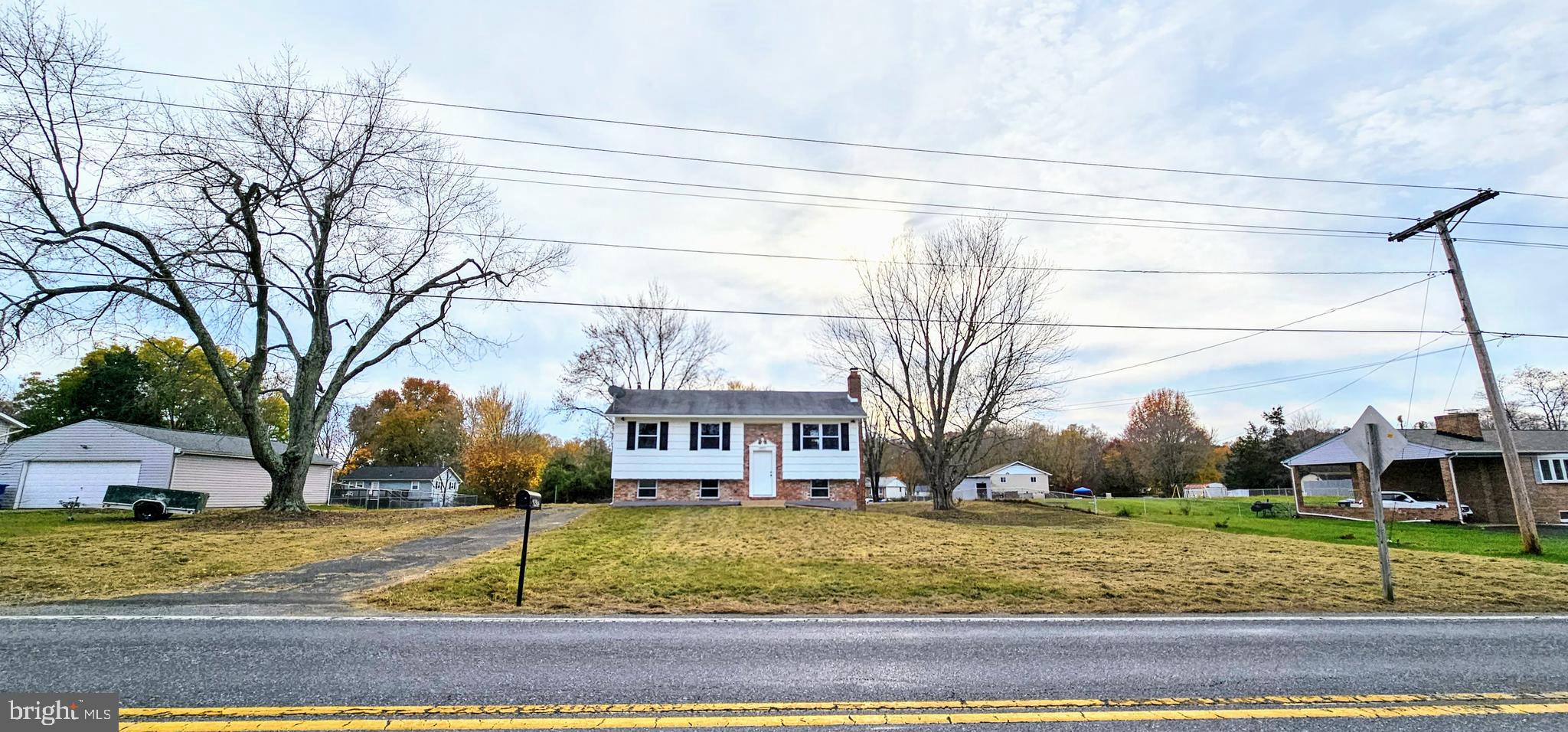 CAPITAL ESTATES - Residential