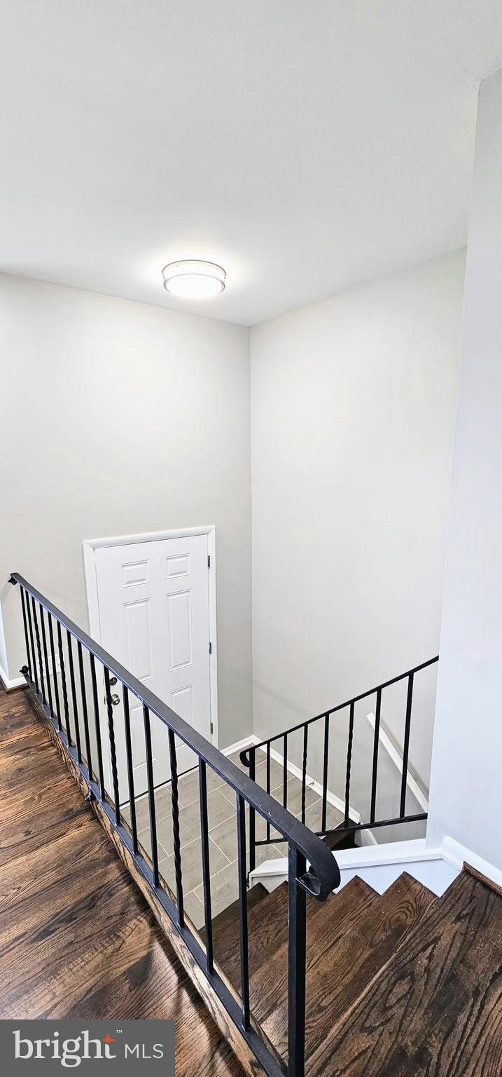 CAPITAL ESTATES - Residential