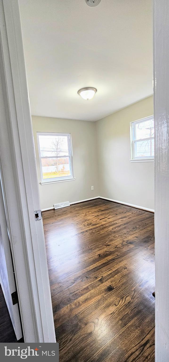 CAPITAL ESTATES - Residential