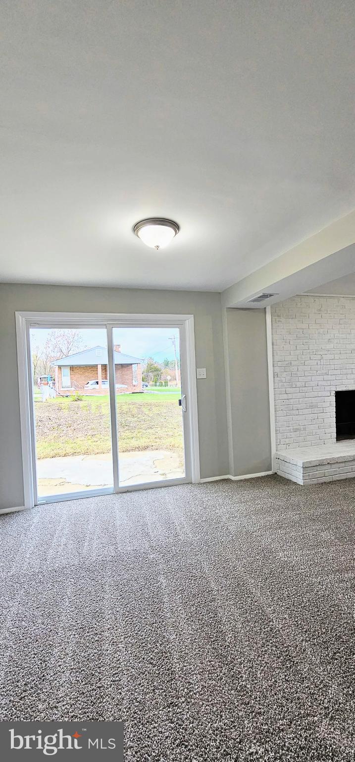 CAPITAL ESTATES - Residential