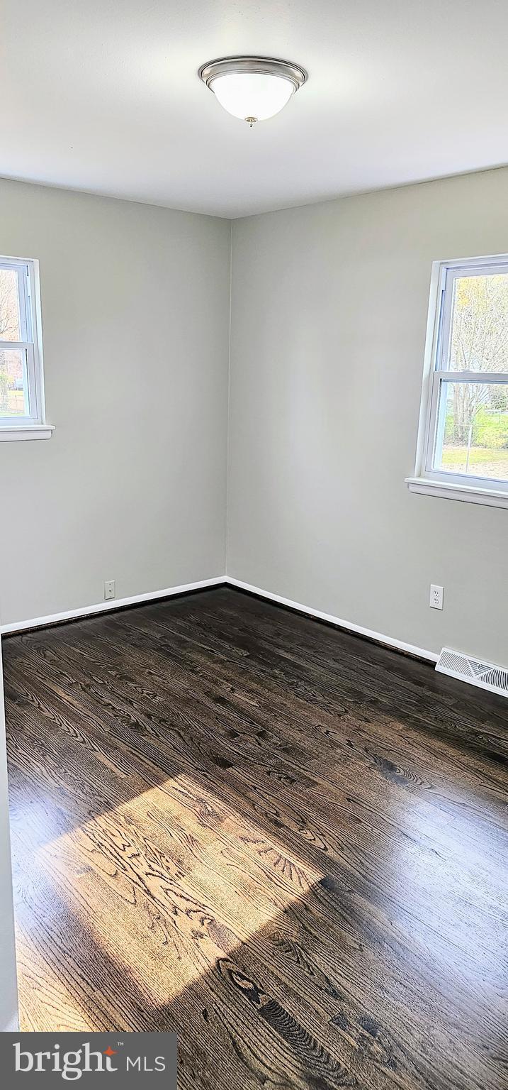 CAPITAL ESTATES - Residential