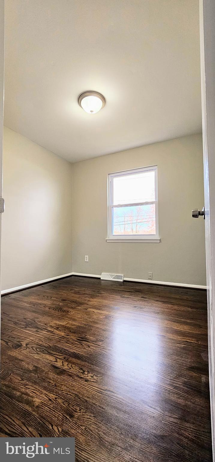 CAPITAL ESTATES - Residential