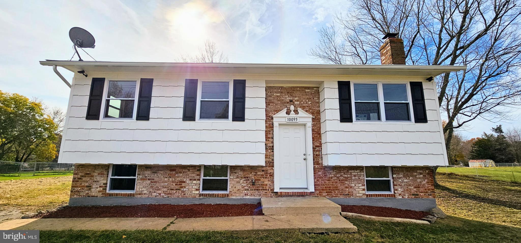 CAPITAL ESTATES - Residential