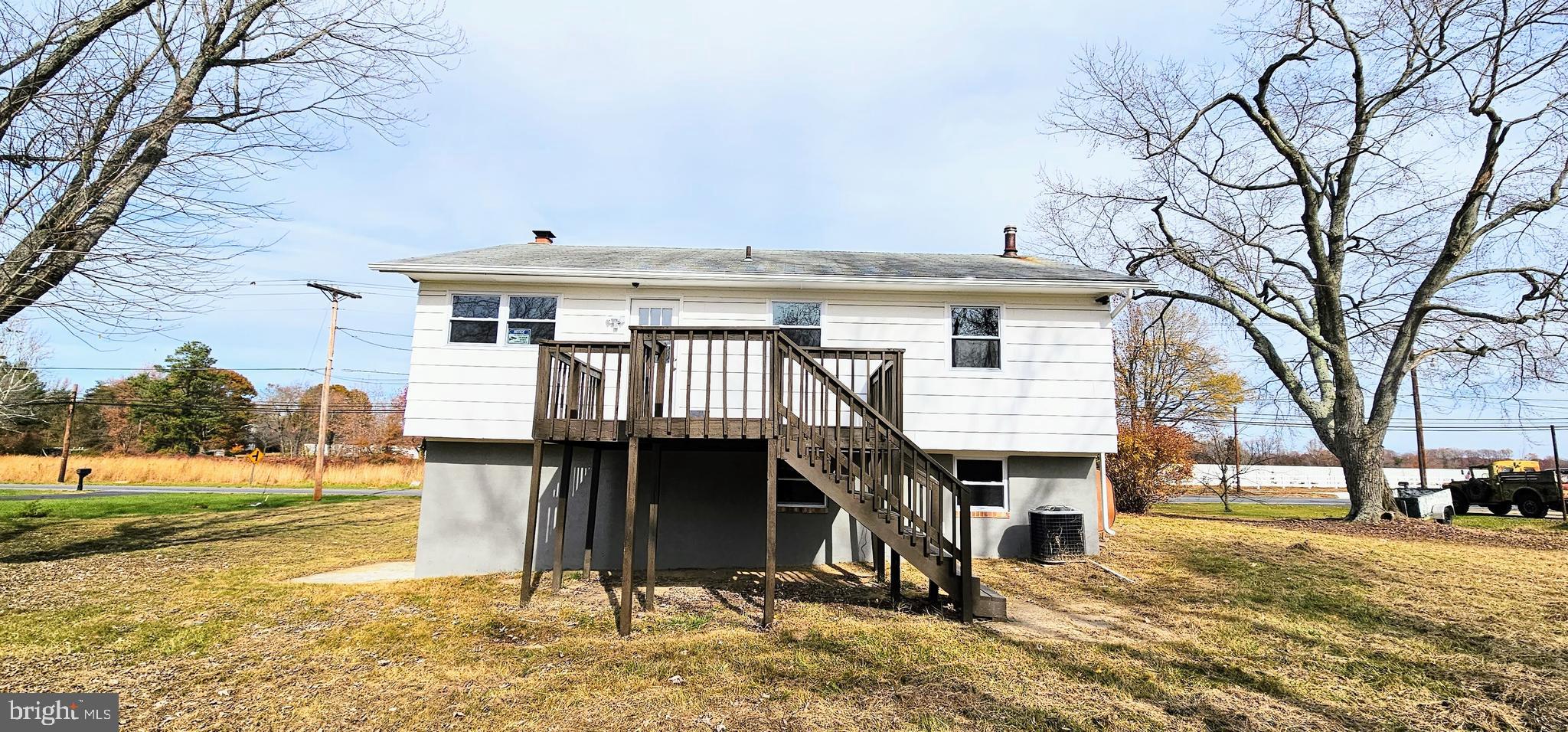 CAPITAL ESTATES - Residential