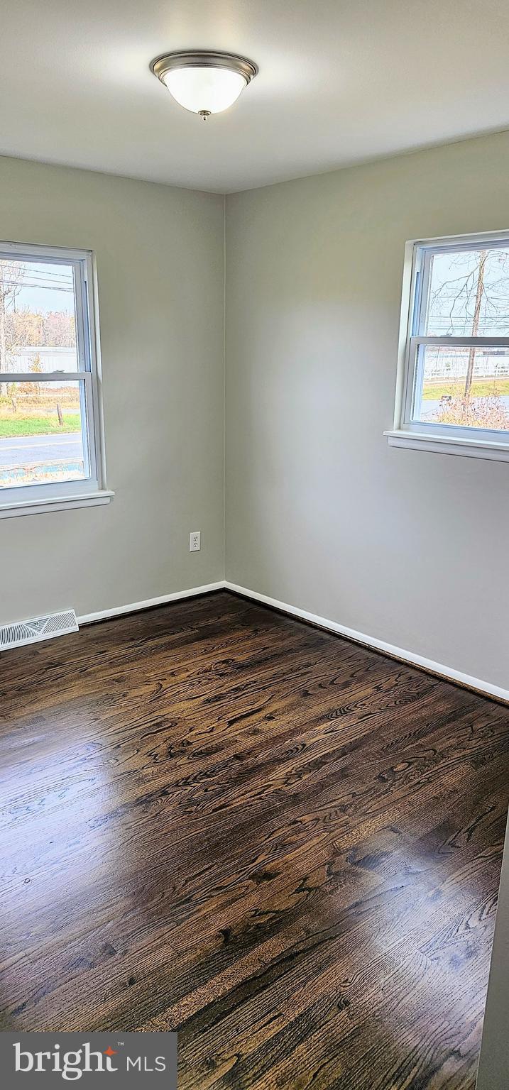 CAPITAL ESTATES - Residential