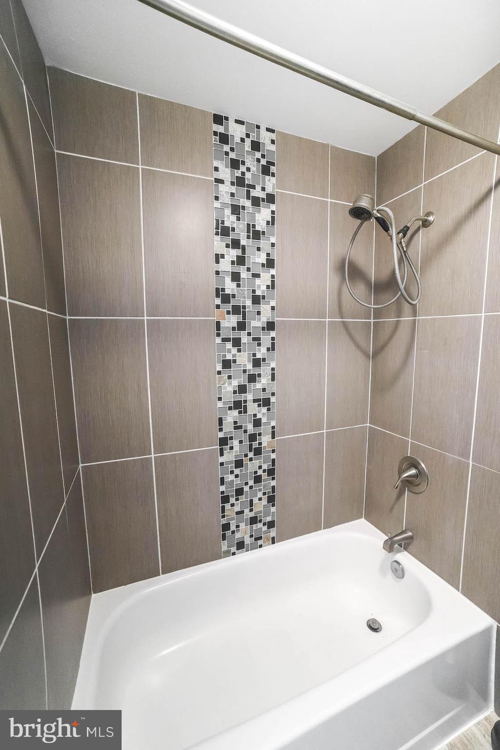 HICKORY RIDGE LA PLATA - Residential