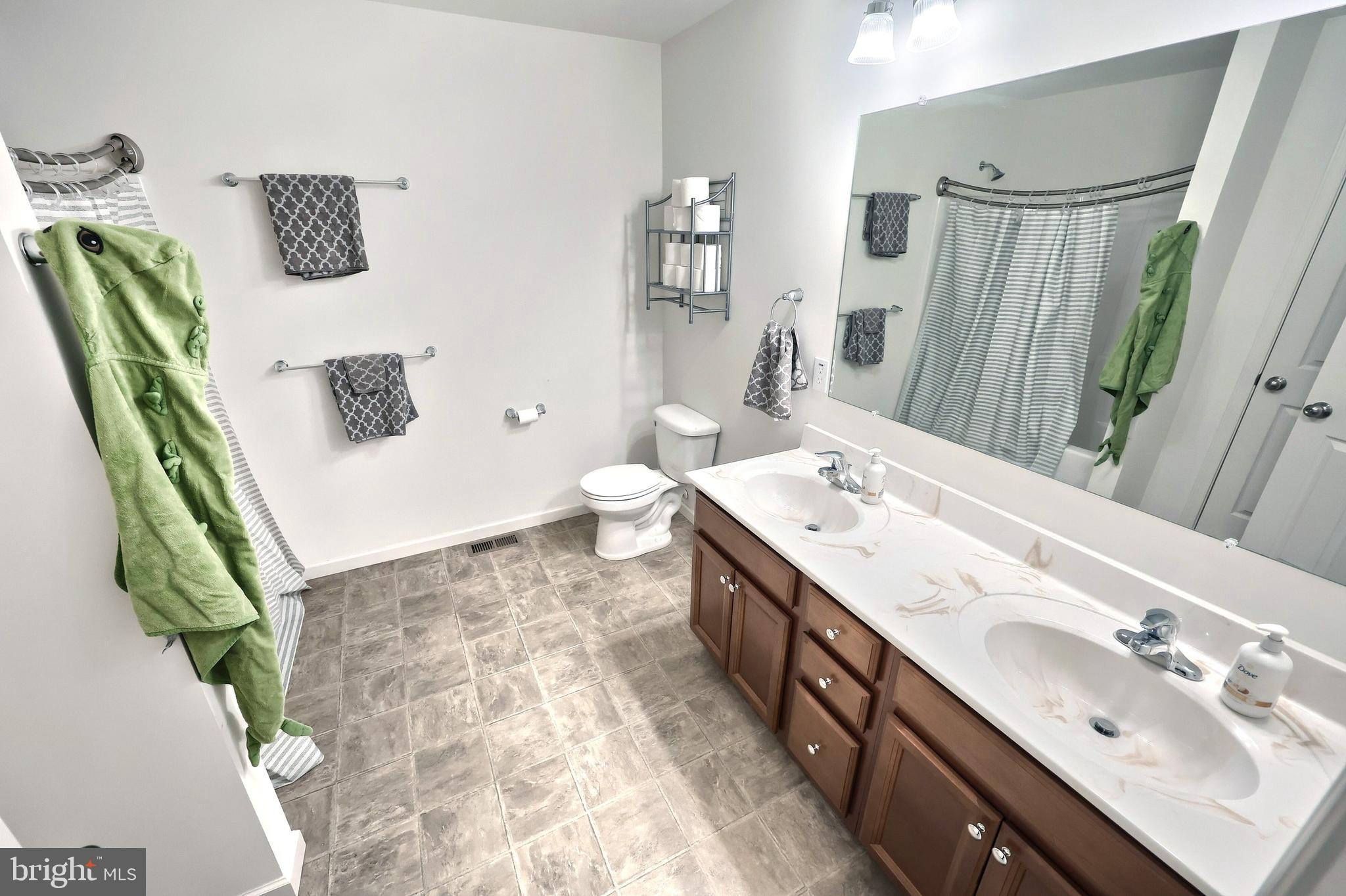 APPLEWOOD - Residential