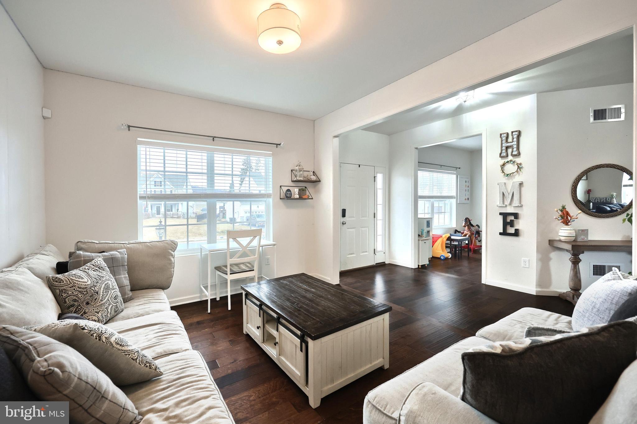 APPLEWOOD - Residential