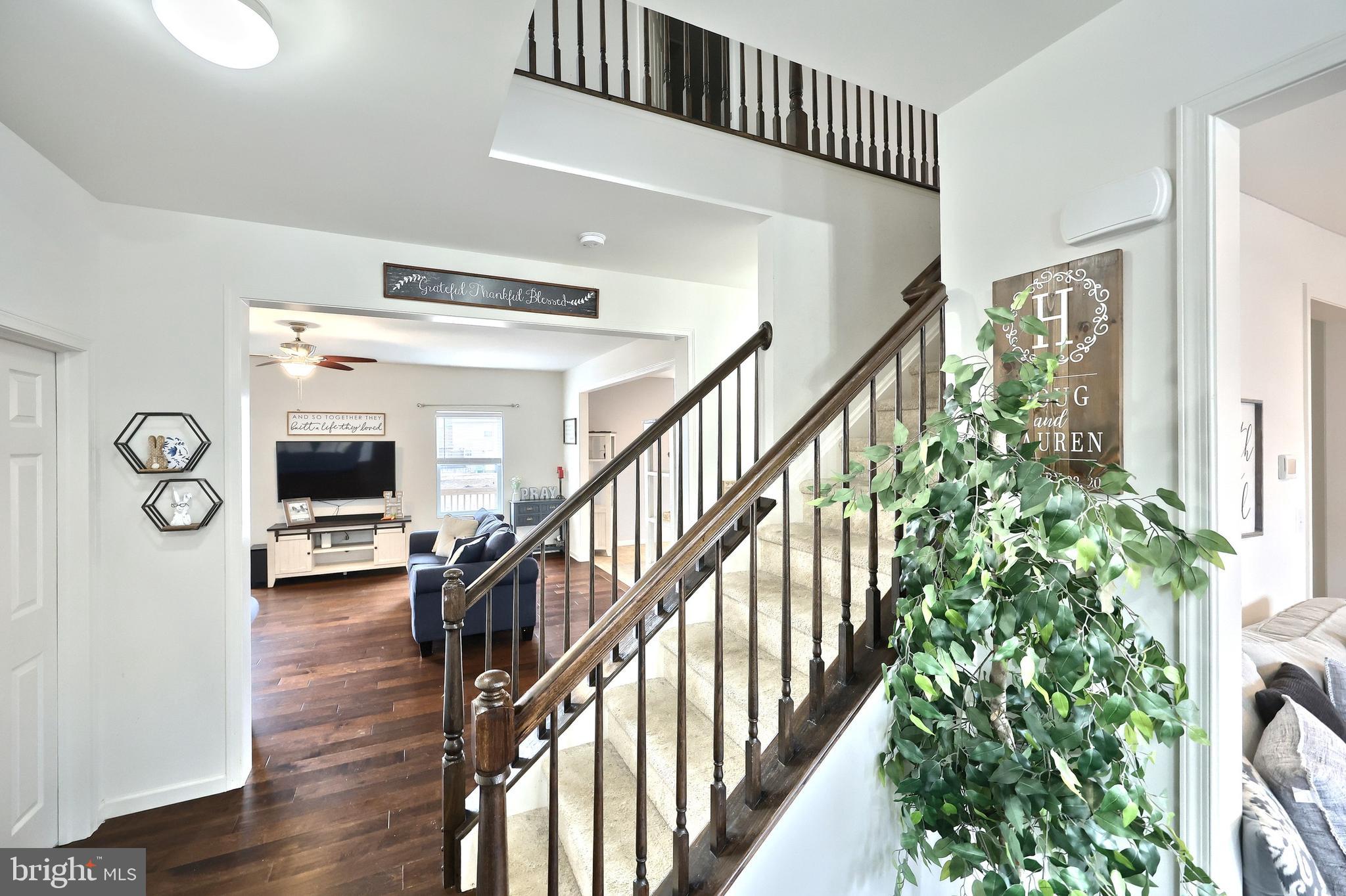 APPLEWOOD - Residential