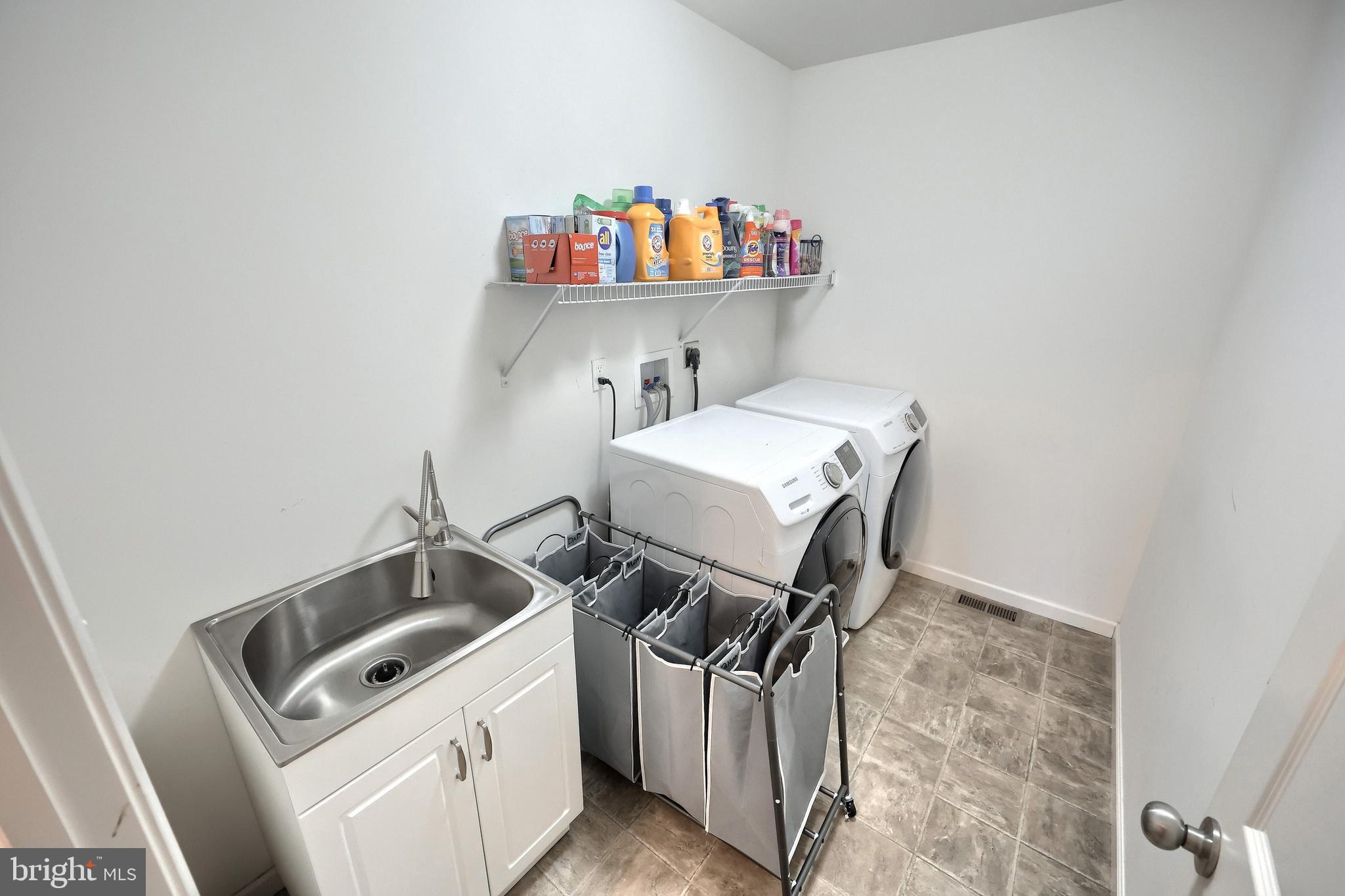 APPLEWOOD - Residential