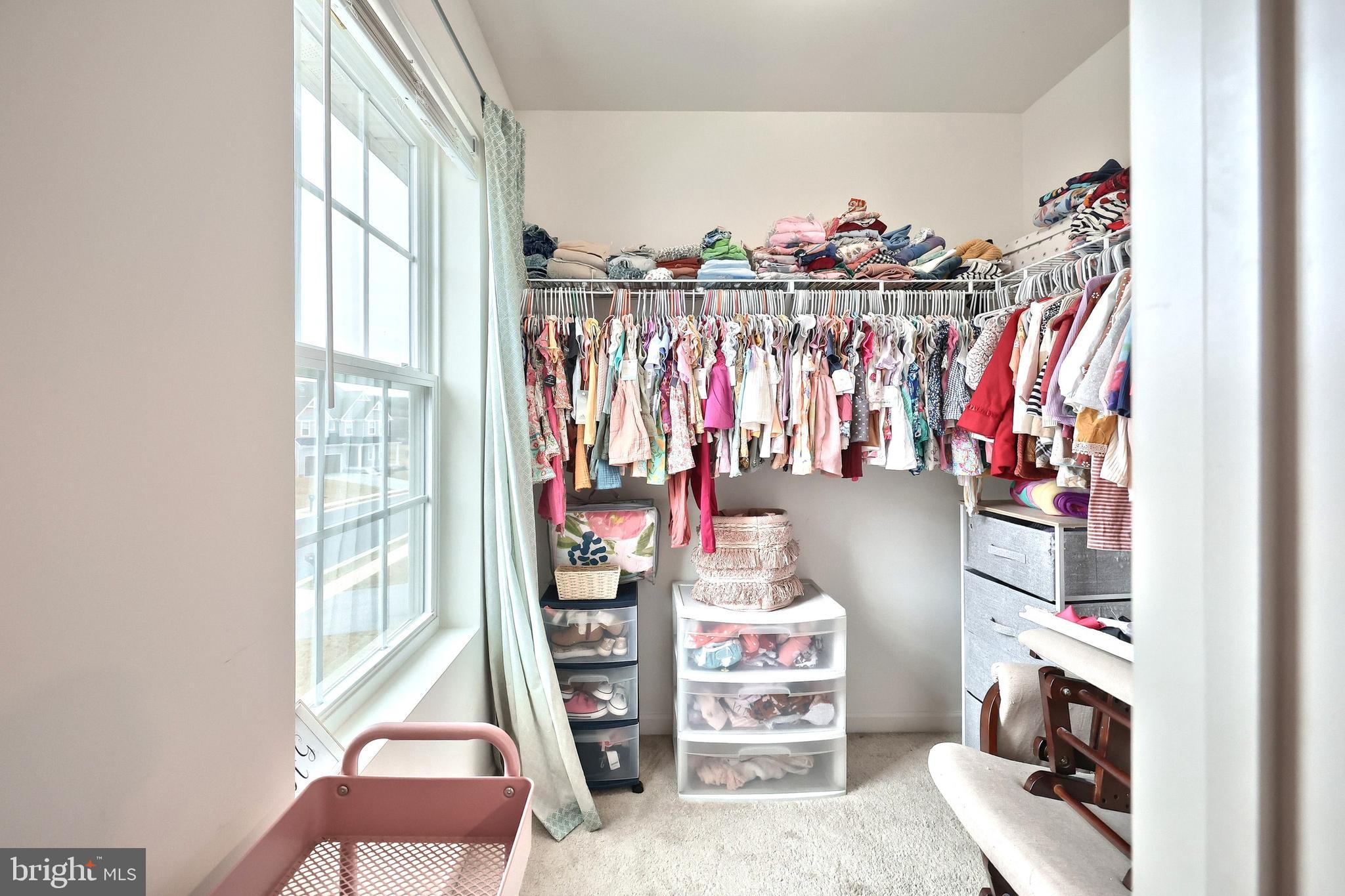 APPLEWOOD - Residential