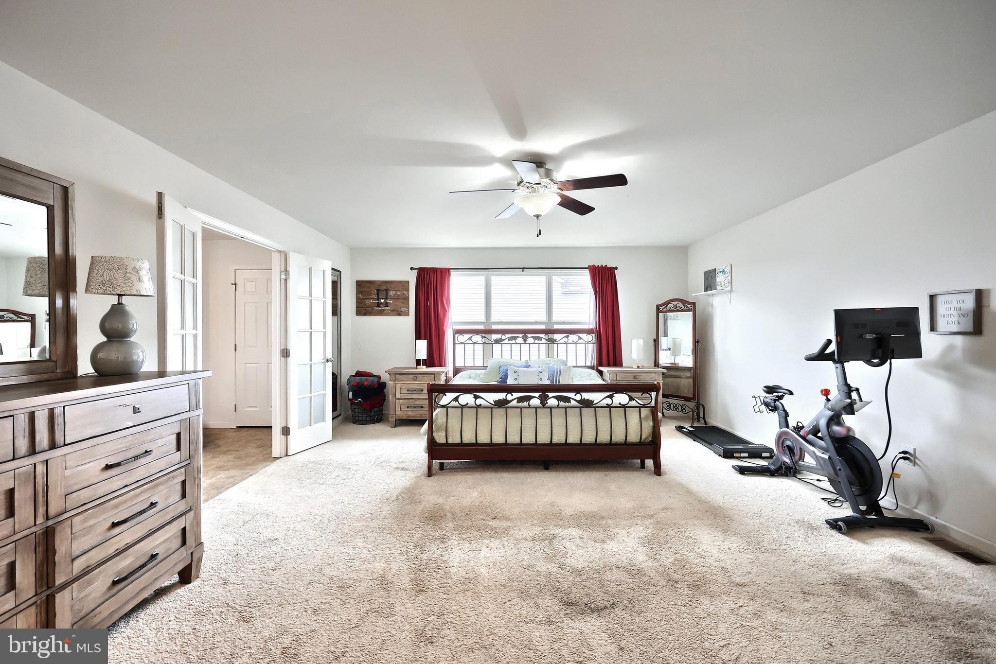 APPLEWOOD - Residential