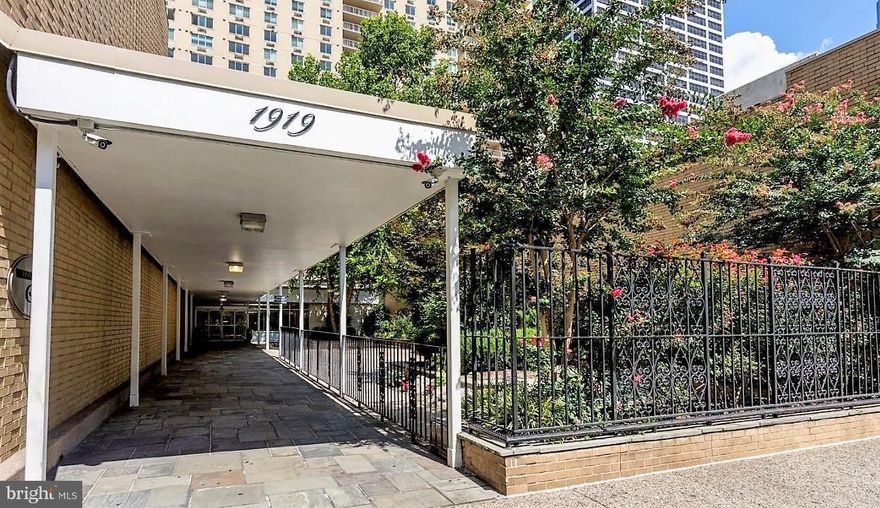 North side, 495 sq ft studio on the 19th floor at the William Penn House in desirable Rittenhouse Square. This building features 24-hour Security and Doorman, On-Site Management and Maintenance, Rooftop Pool with amazing views of the city. On premise VALET Parking available for 80 per month for one car. THE MONTHLY FEE INCLUDES ALMOST EVERYTHING: All Utilities including electric, heat, air conditioning, water & basic cable, All Real Estate Taxes & Maintenance Package. This unit has an abundance of closet space & newer windows. This spectacular building has NEVER HAD AN ASSESSMENT! Nominal real estate transfer tax & no title insurance required. Experience the ability to walk out your door to first class, 4-star restaurants, fabulous shopping & all the conveniences of this sought after neighborhood. Walk score is a 98! One time admin fee paid at closing.