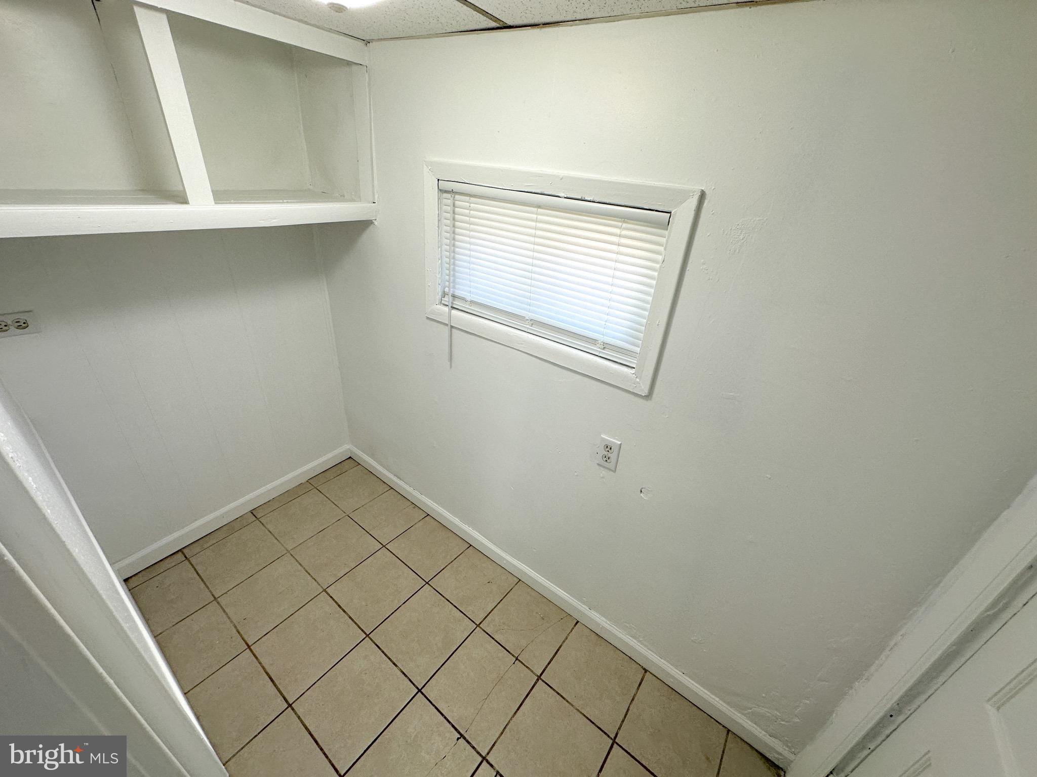 HUNTING PARK - Residential Lease