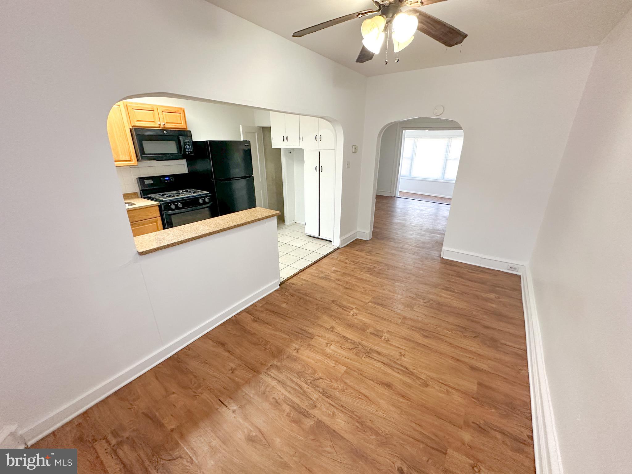 HUNTING PARK - Residential Lease