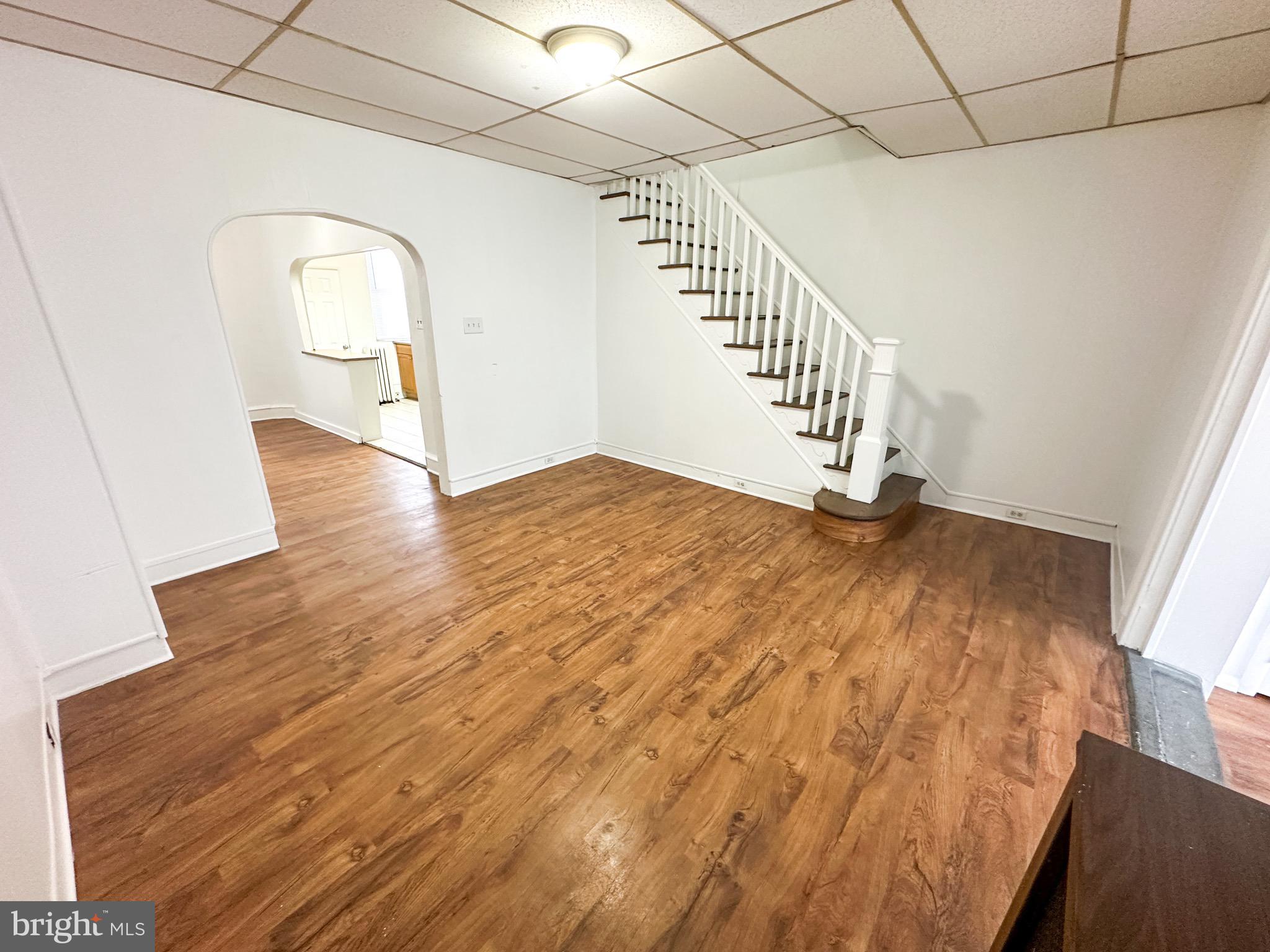 HUNTING PARK - Residential Lease