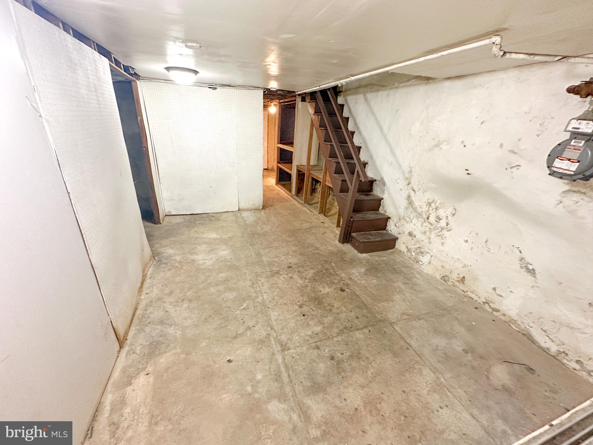 HUNTING PARK - Residential Lease