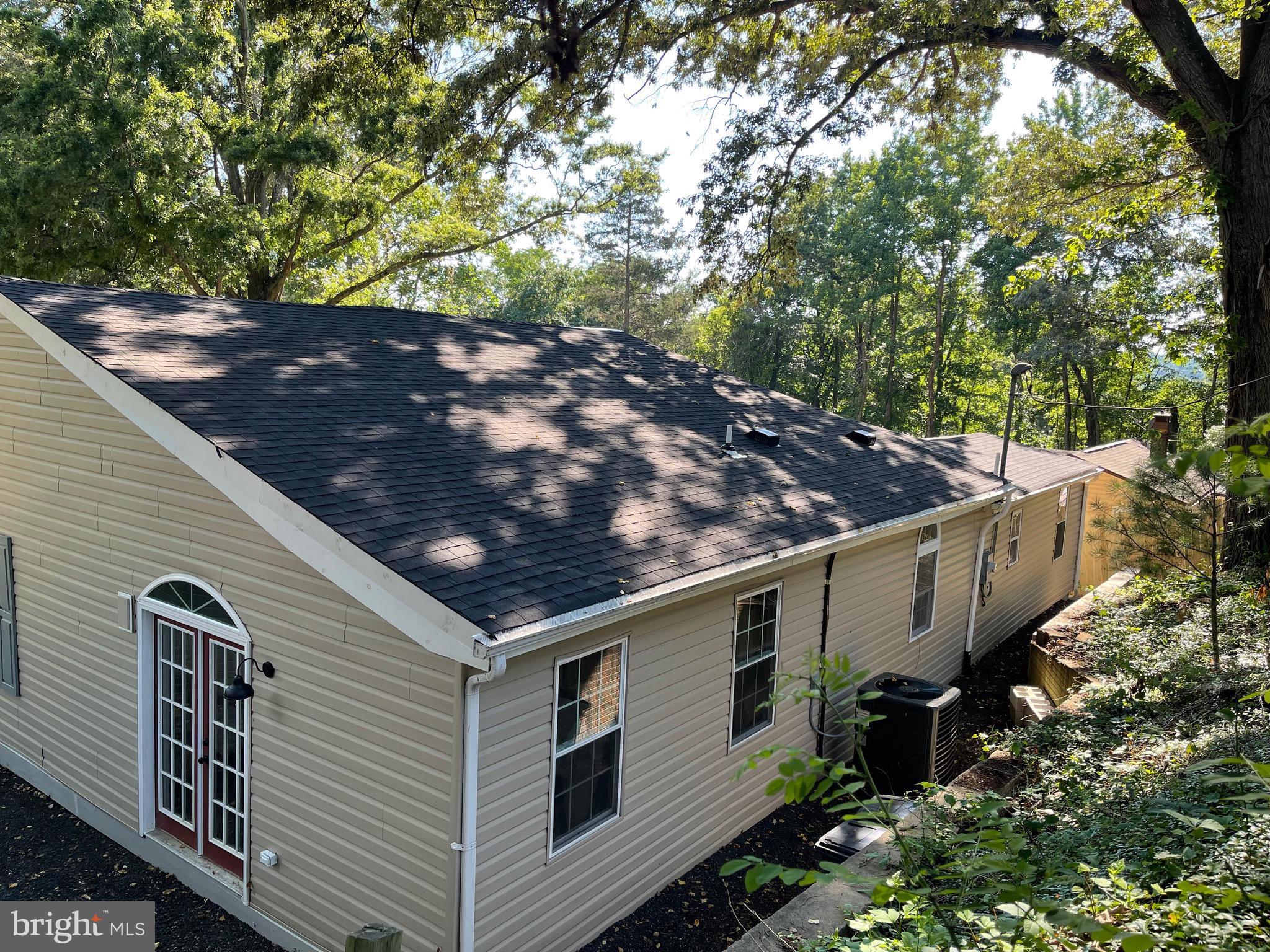 FRIENDLY HILLS - Residential