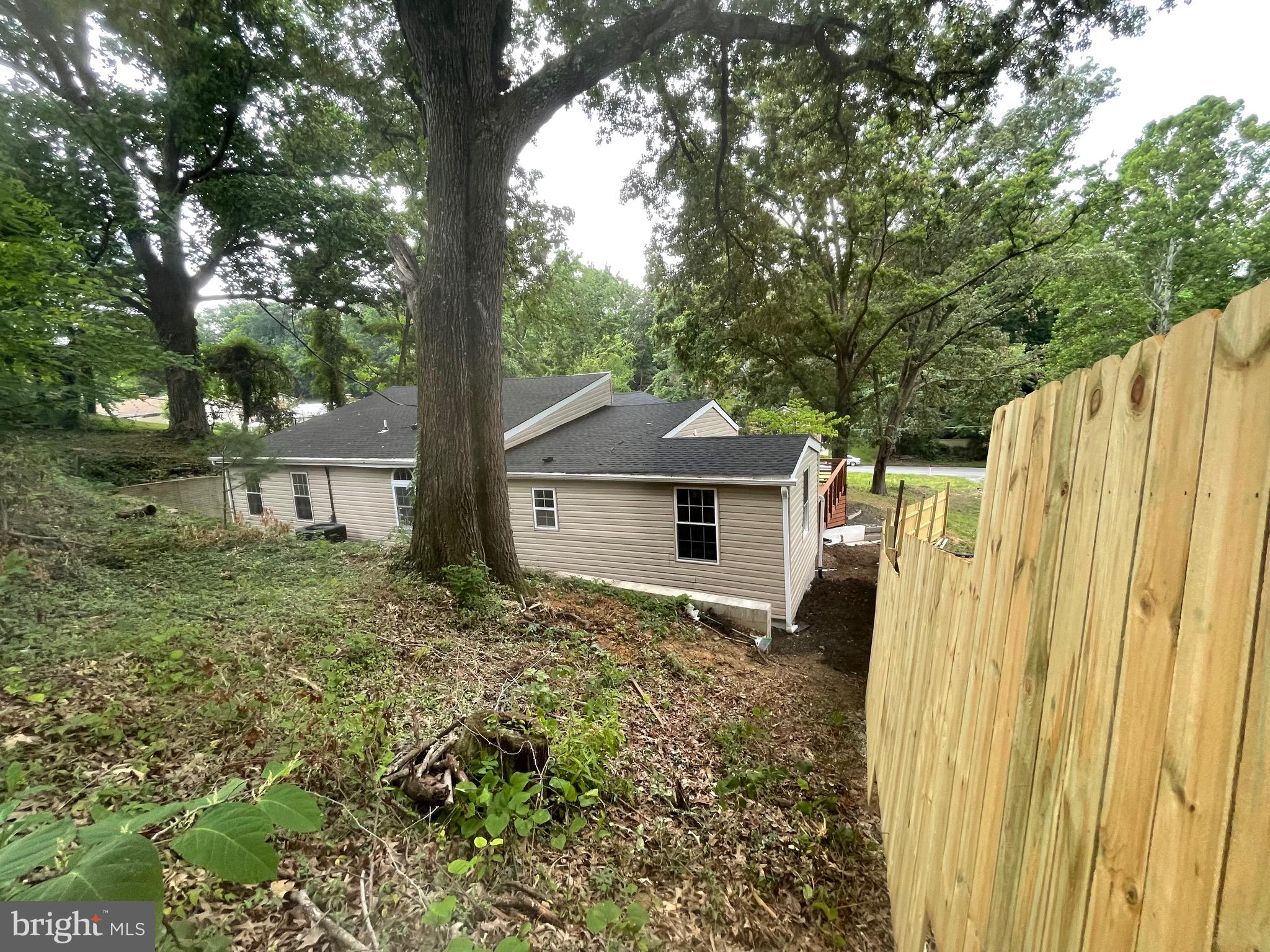 FRIENDLY HILLS - Residential