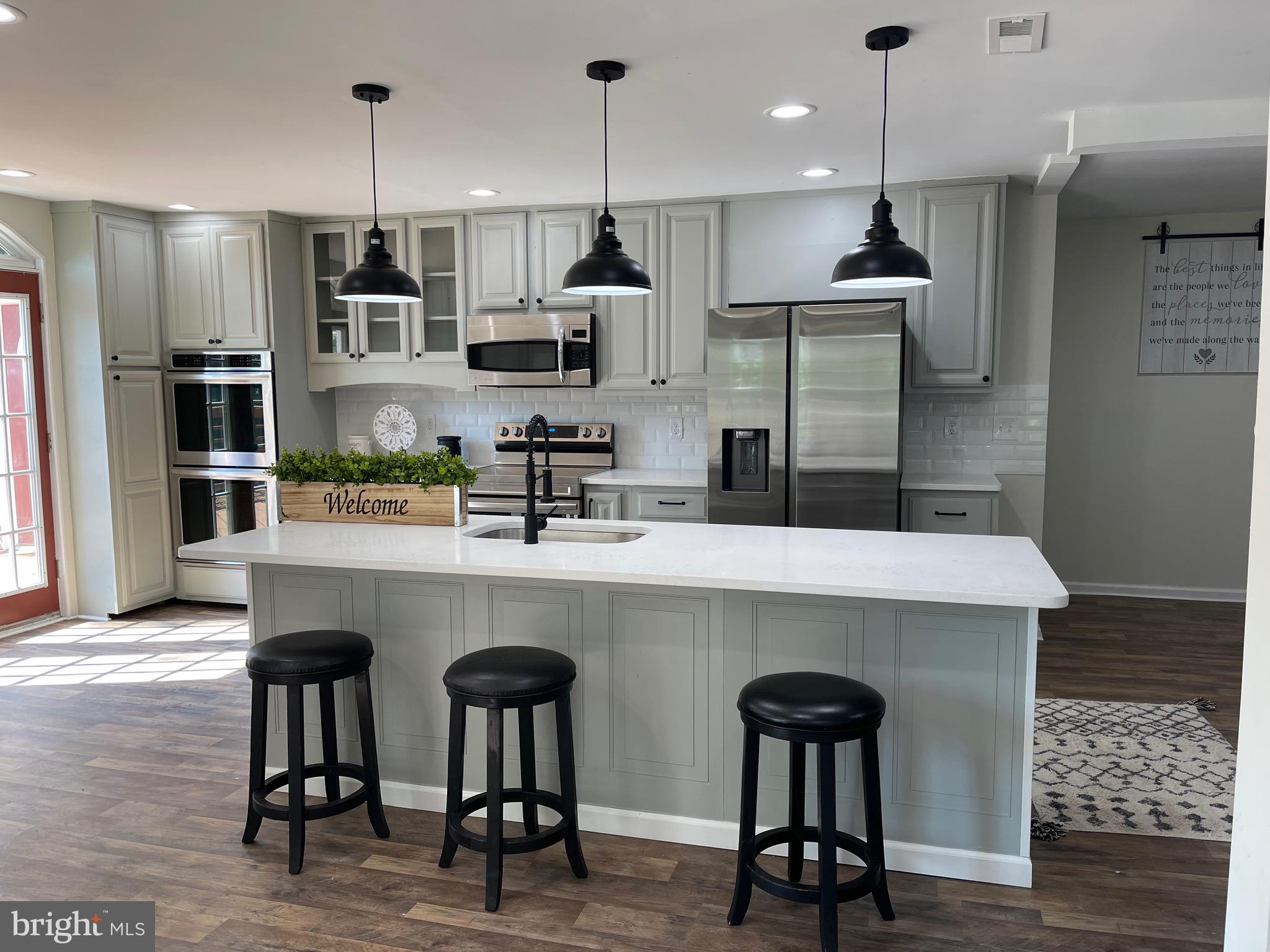 FRIENDLY HILLS - Residential