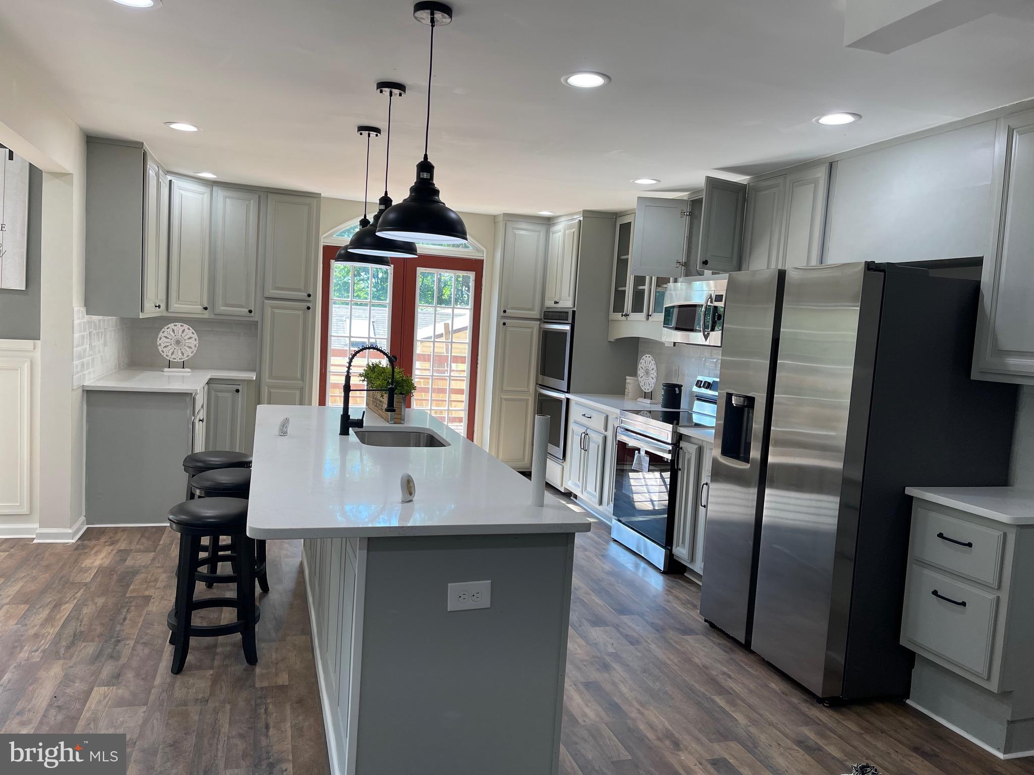 FRIENDLY HILLS - Residential