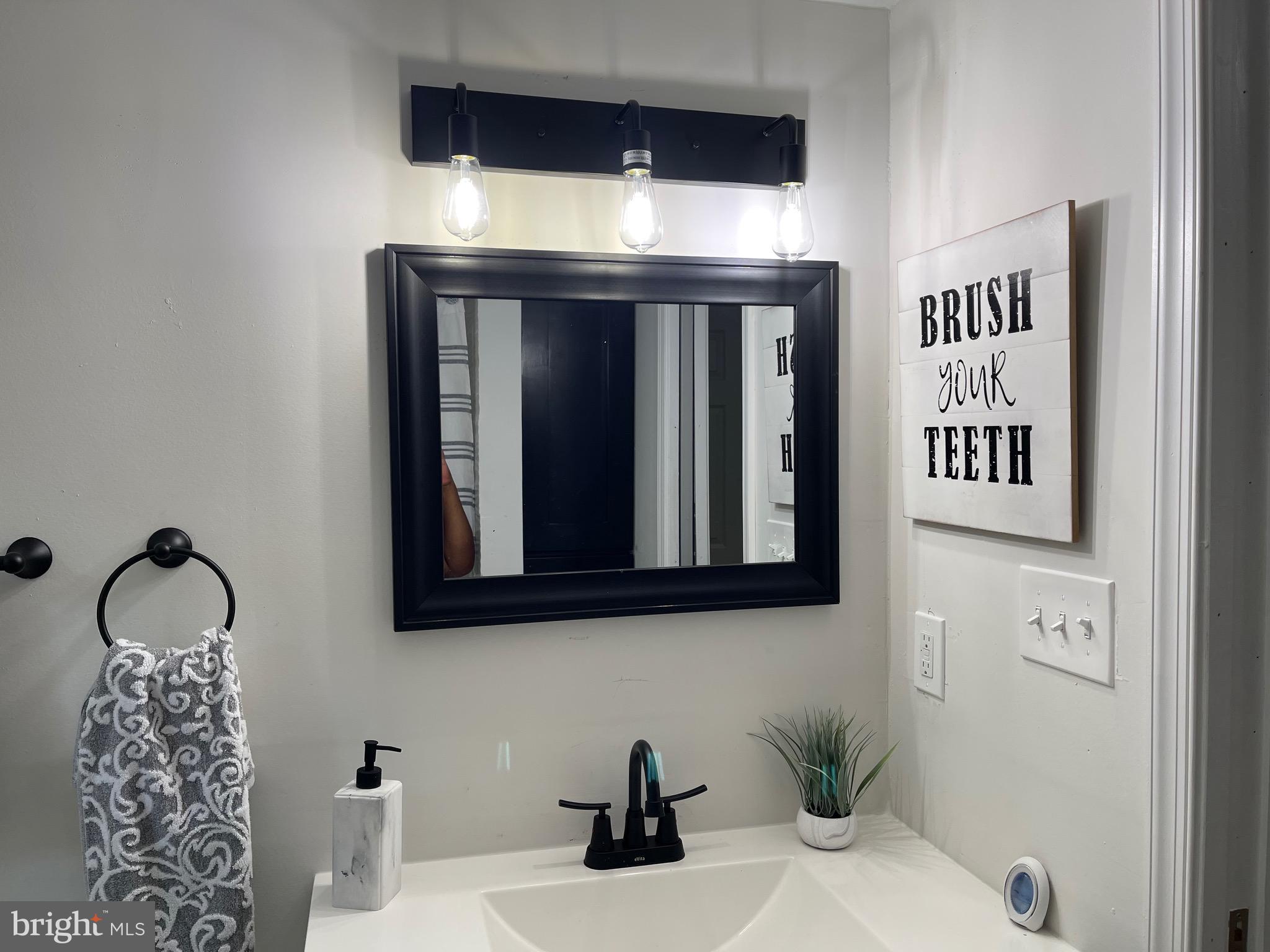 FRIENDLY HILLS - Residential