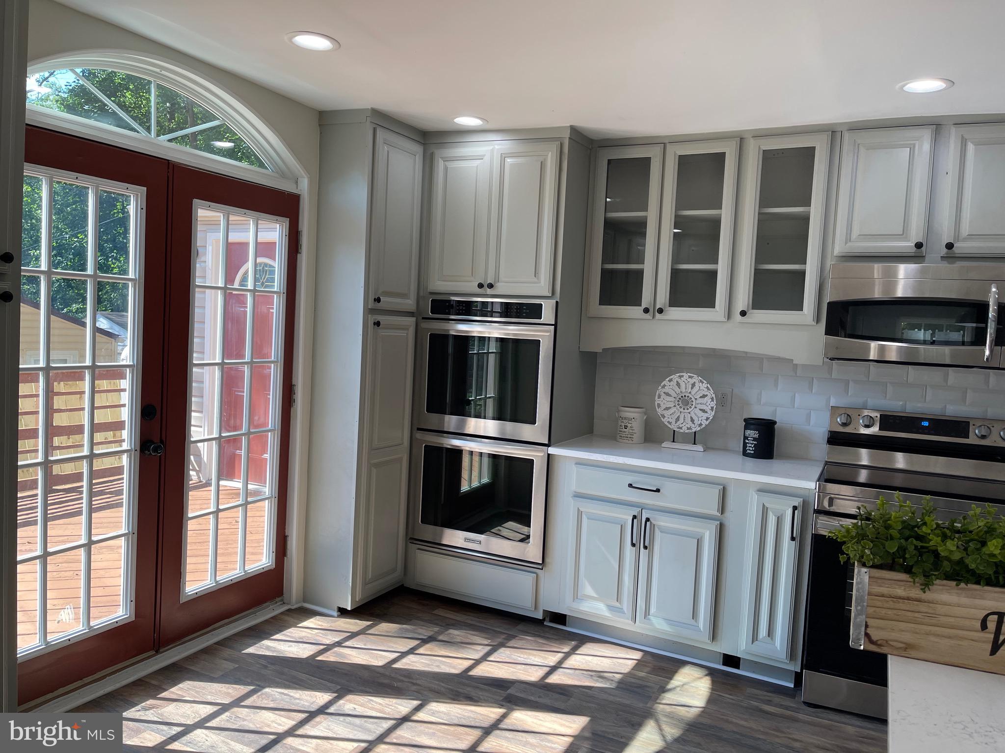 FRIENDLY HILLS - Residential