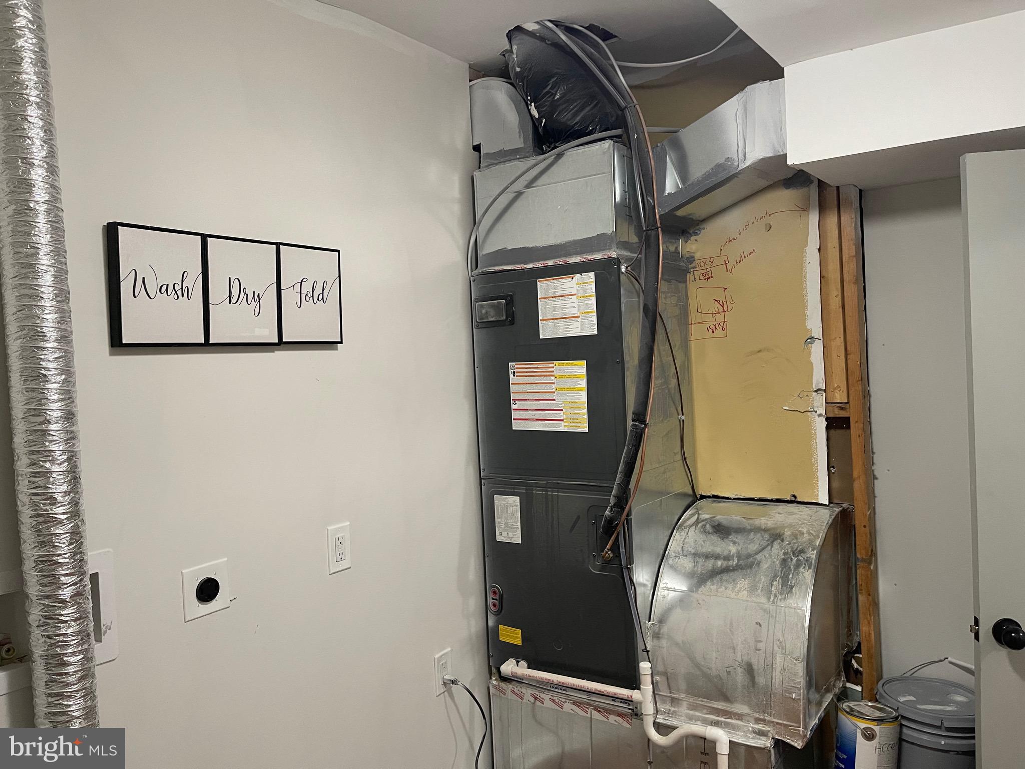 FRIENDLY HILLS - Residential