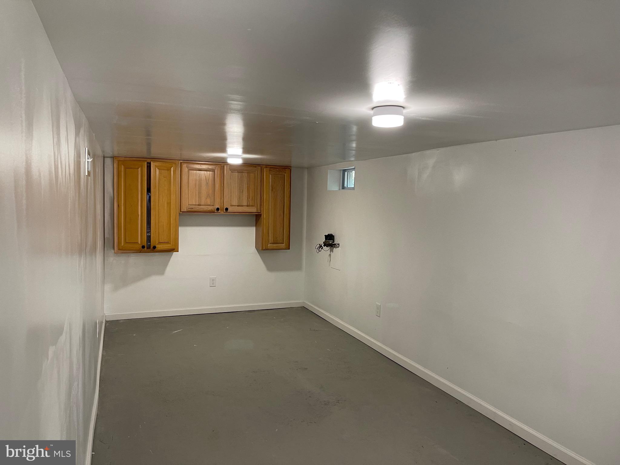 FRIENDLY HILLS - Residential