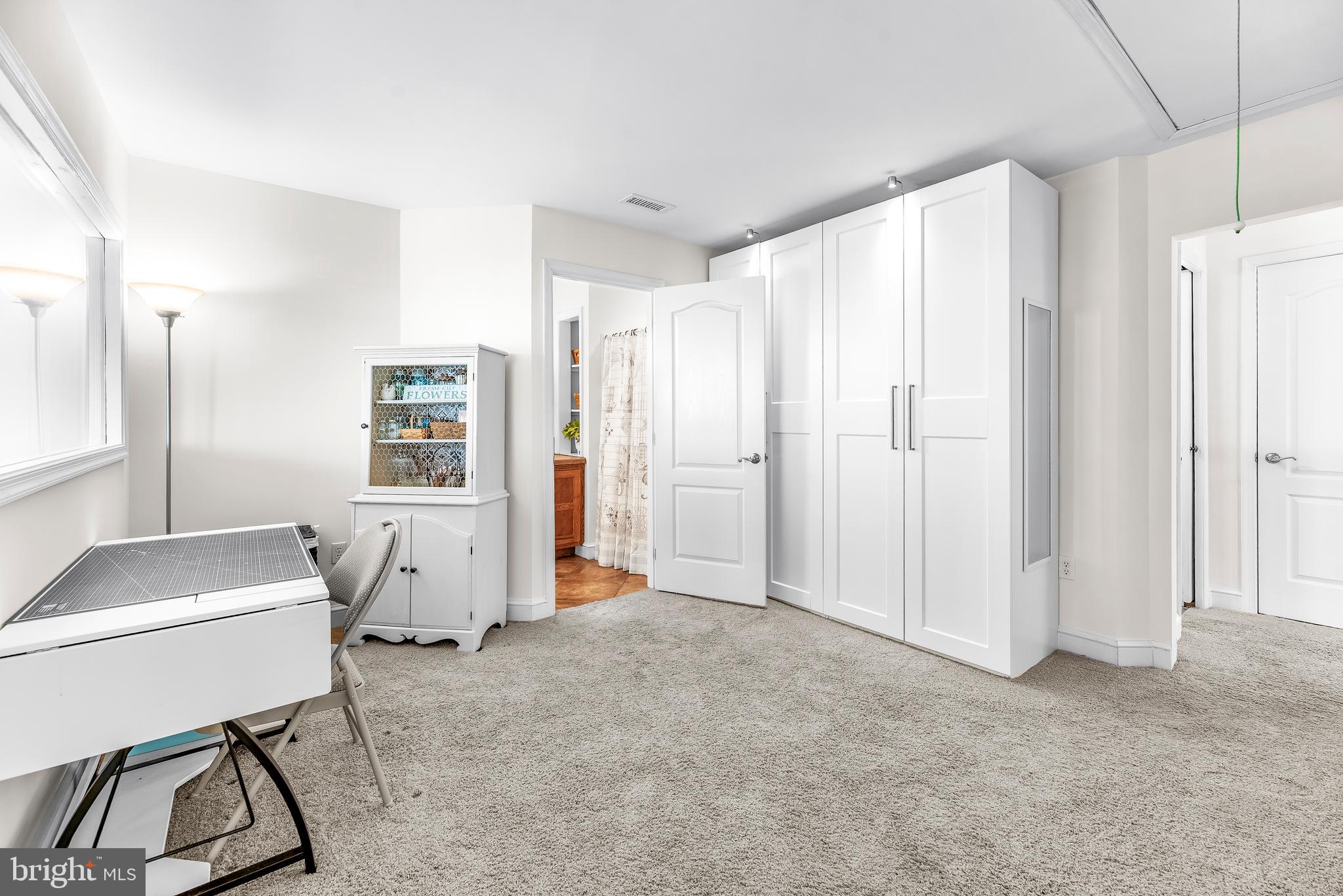 DRUM POINT - Residential